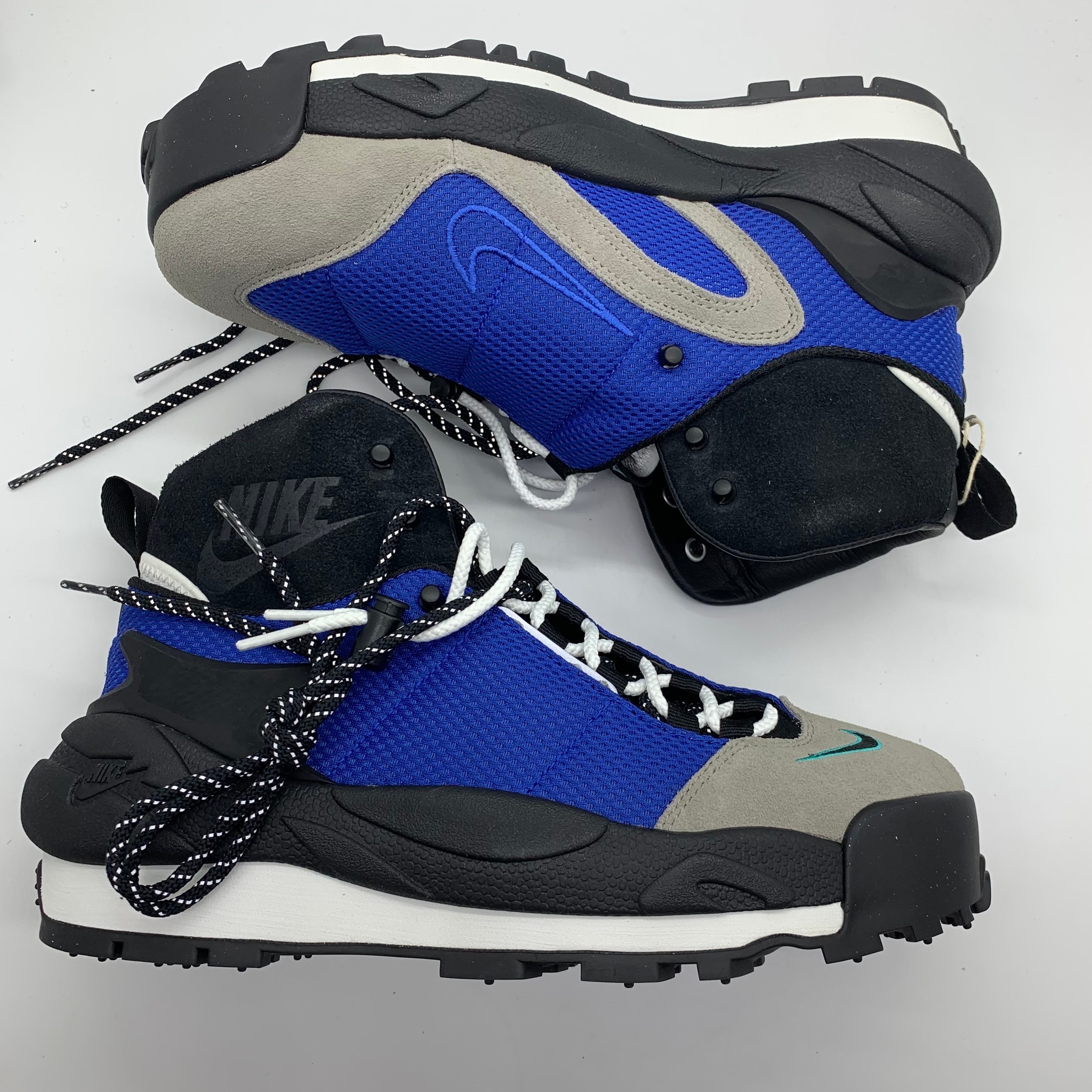 sacai × Nike Magmascape "Varsity Royal"