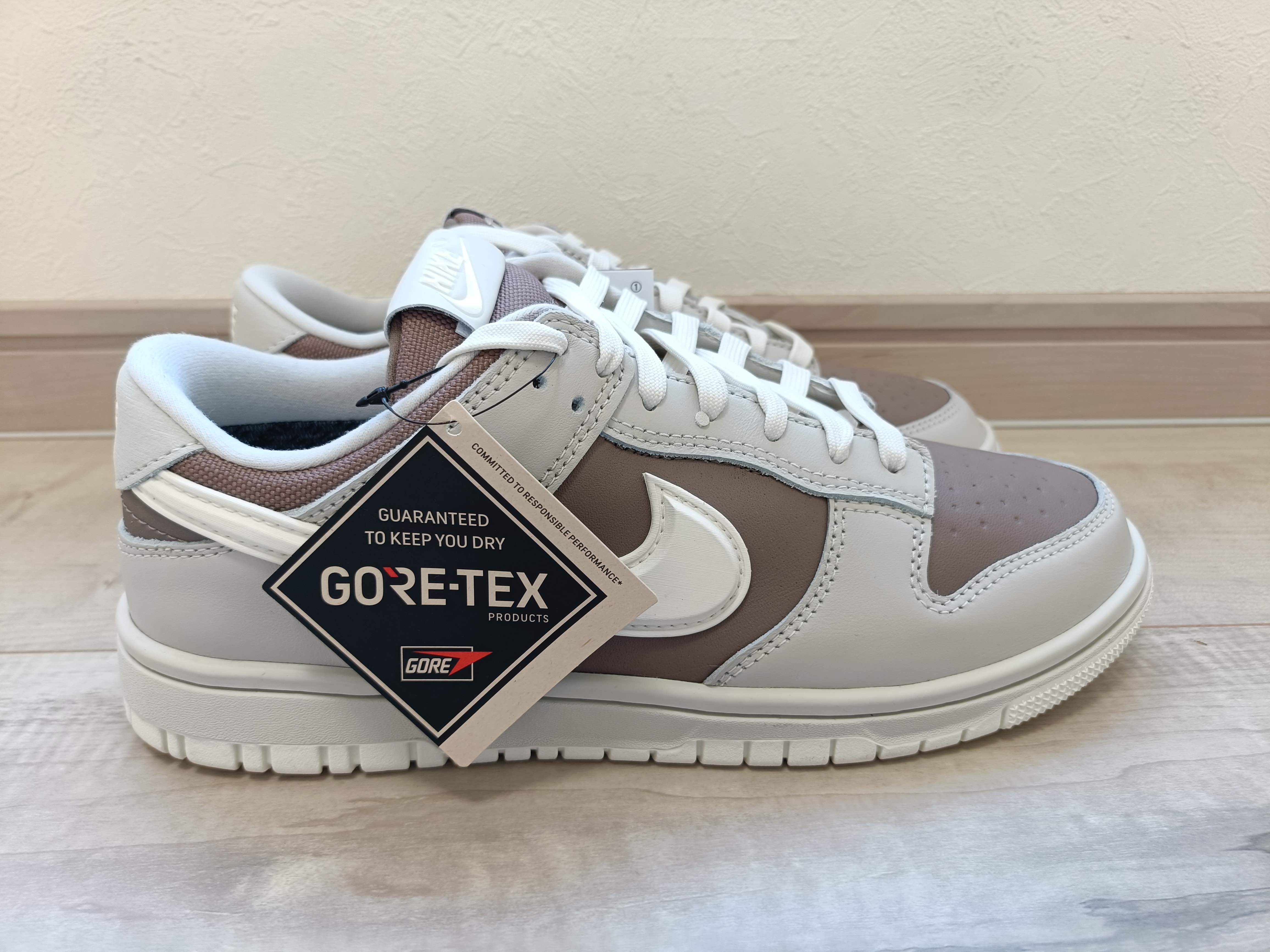 Nike Dunk Low GORE-TEX "Light Bone"