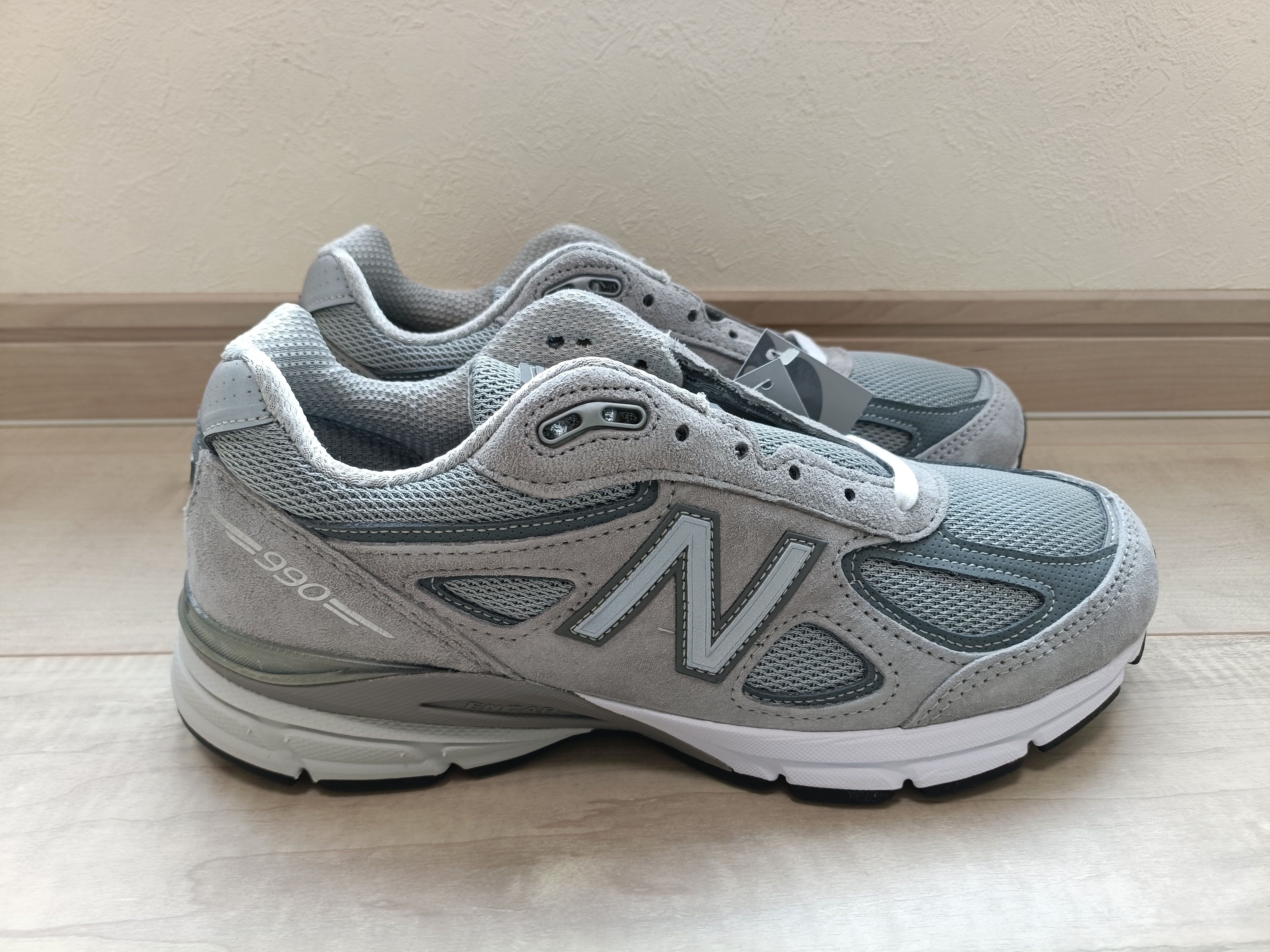 New Balance 990V4 "Grey Silver"