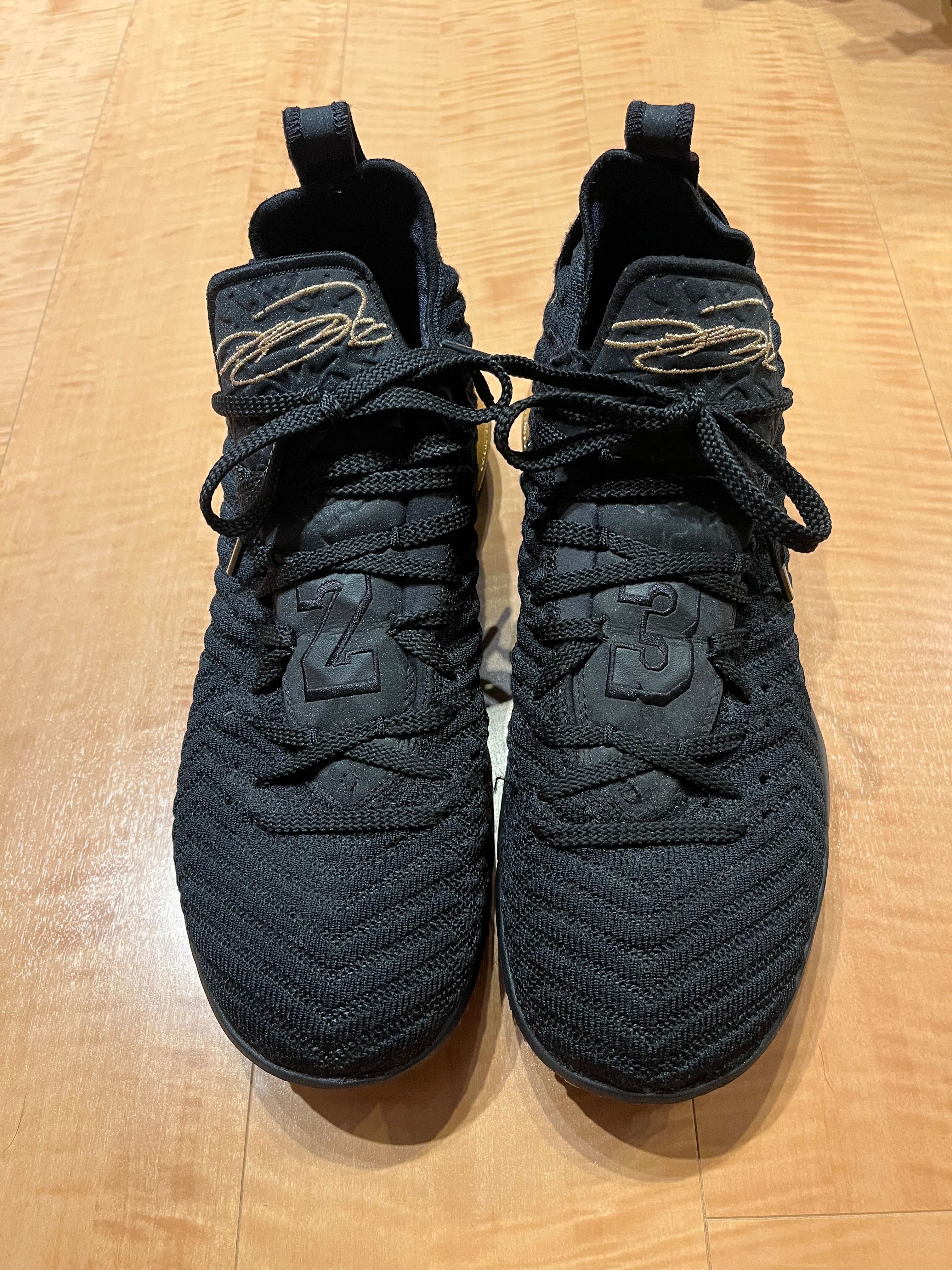 ナイキ レブロン 16 アイム キング "ブラック/メタリック ゴールド"