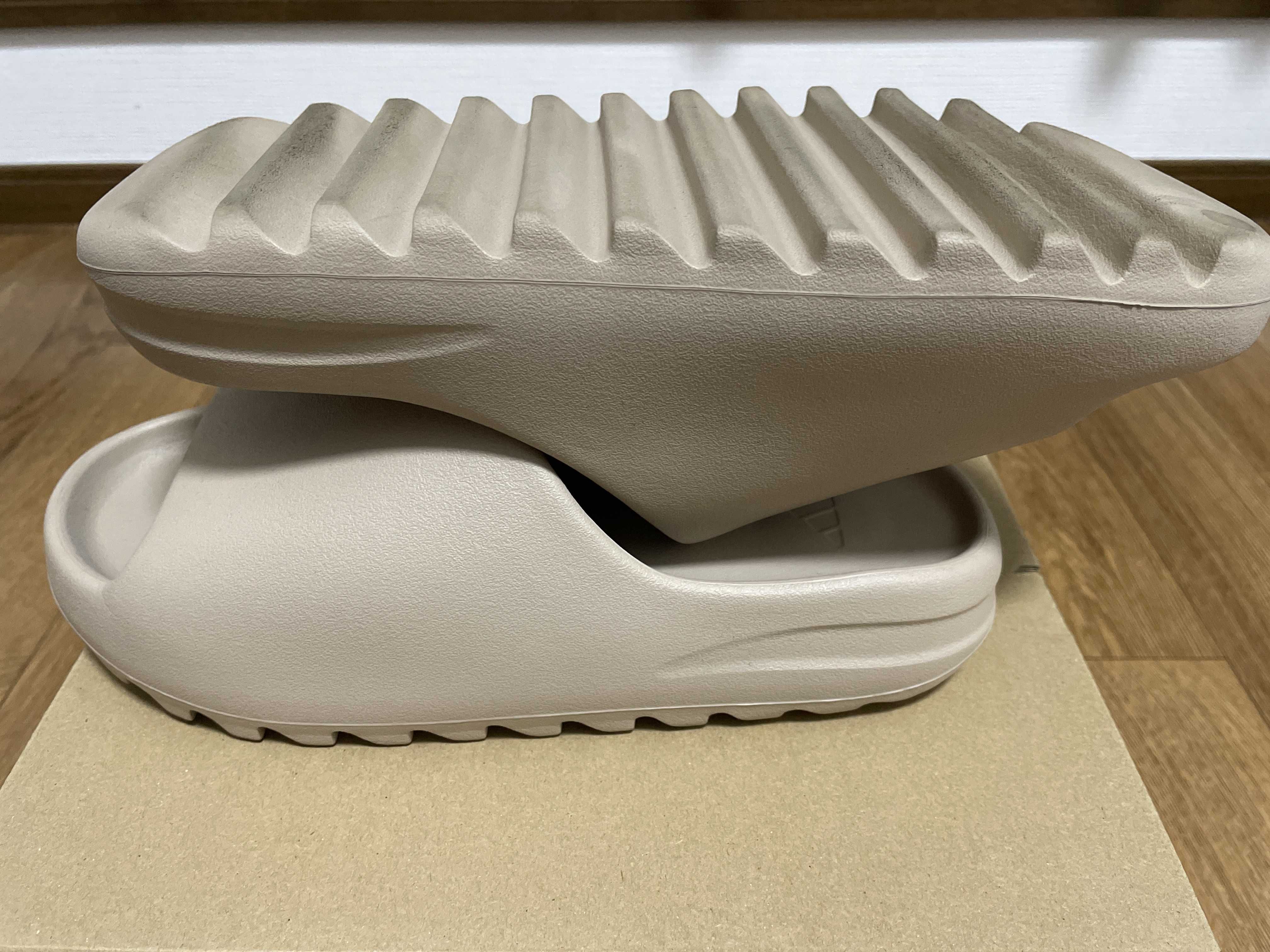 adidas YEEZY Slide "Pure" (GW1934)