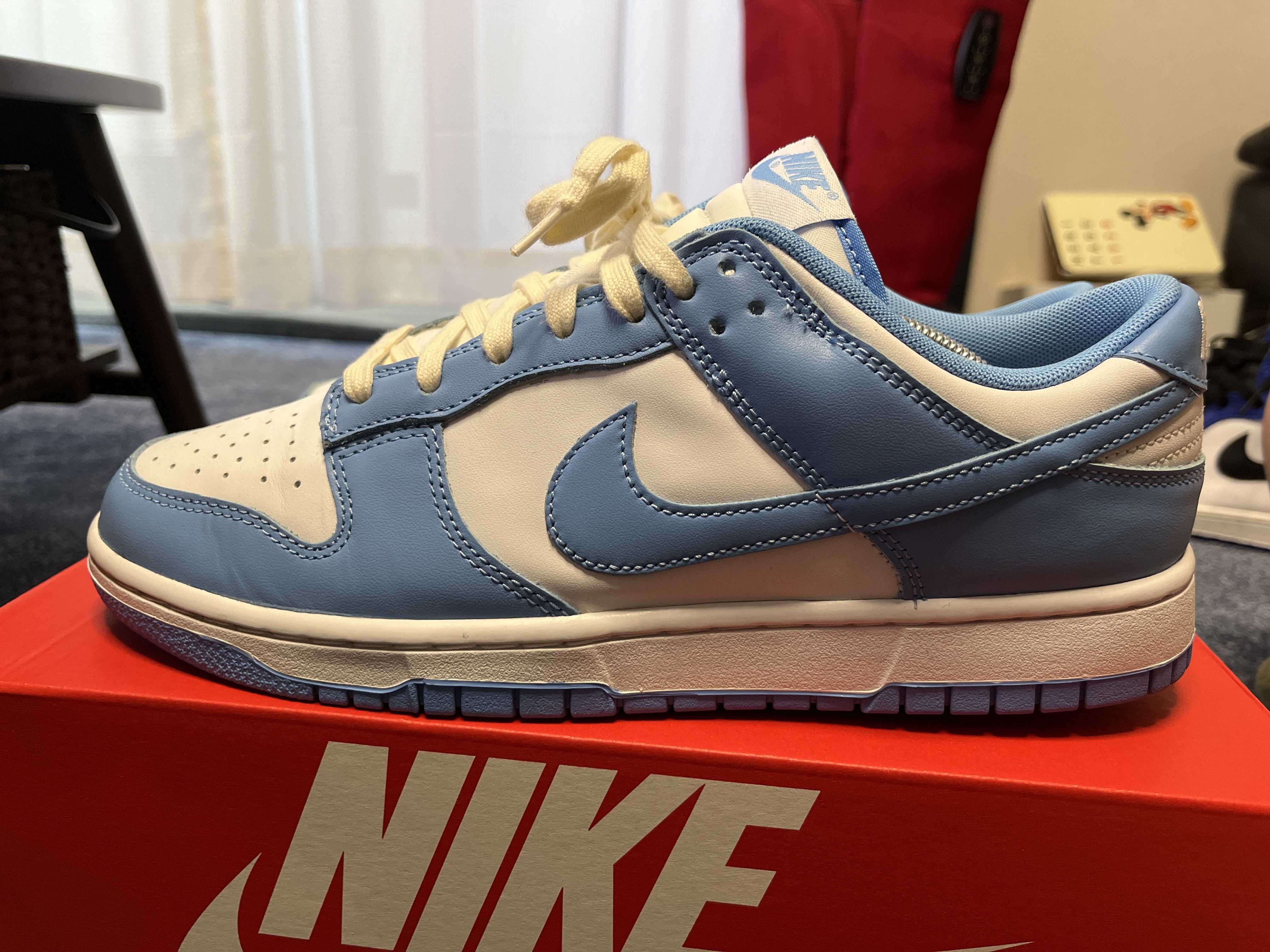 Nike Dunk Low "University Blue"