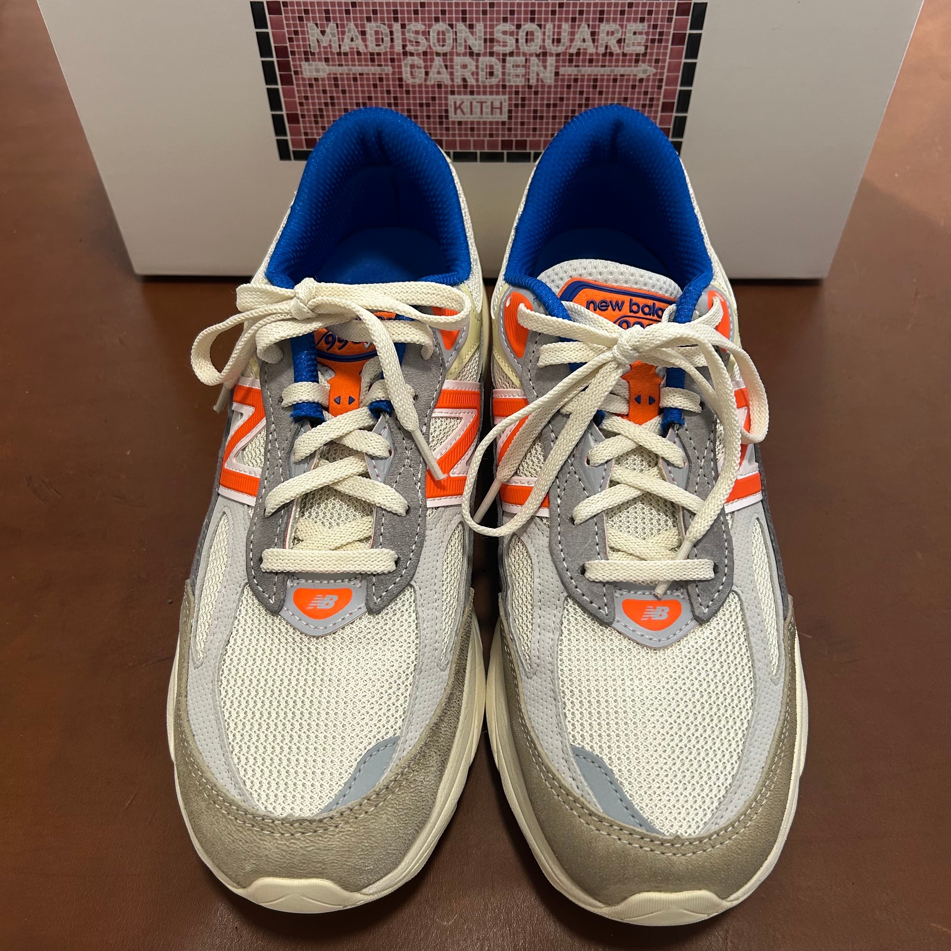 KITH × New Balance 990V6 Madison Square Garden "Sanddrift"