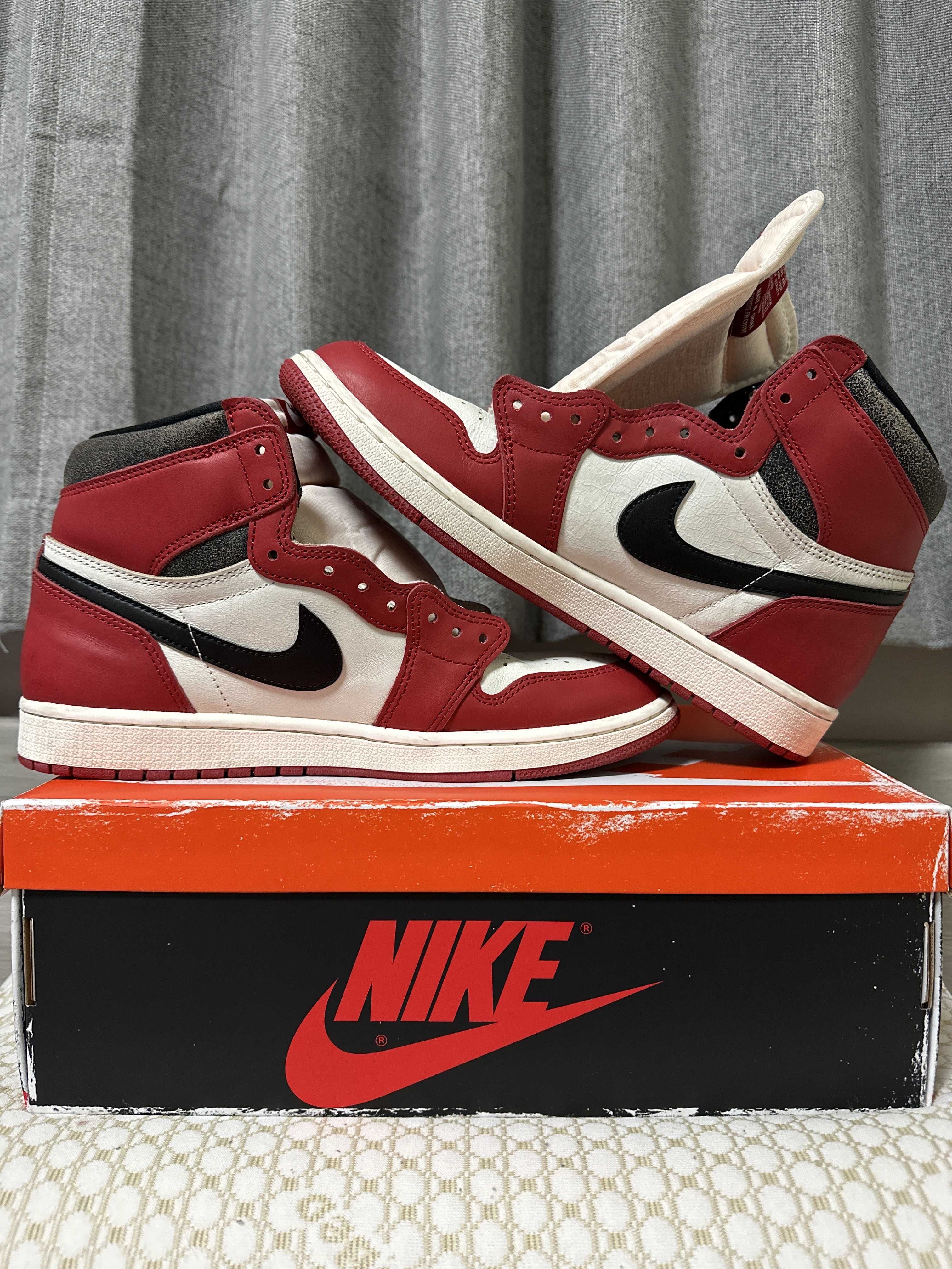 Nike Air Jordan 1 High OG "Lost & Found/Chicago"