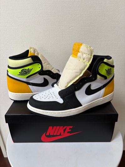 Nike Air Jordan 1 High OG "Volt Gold"