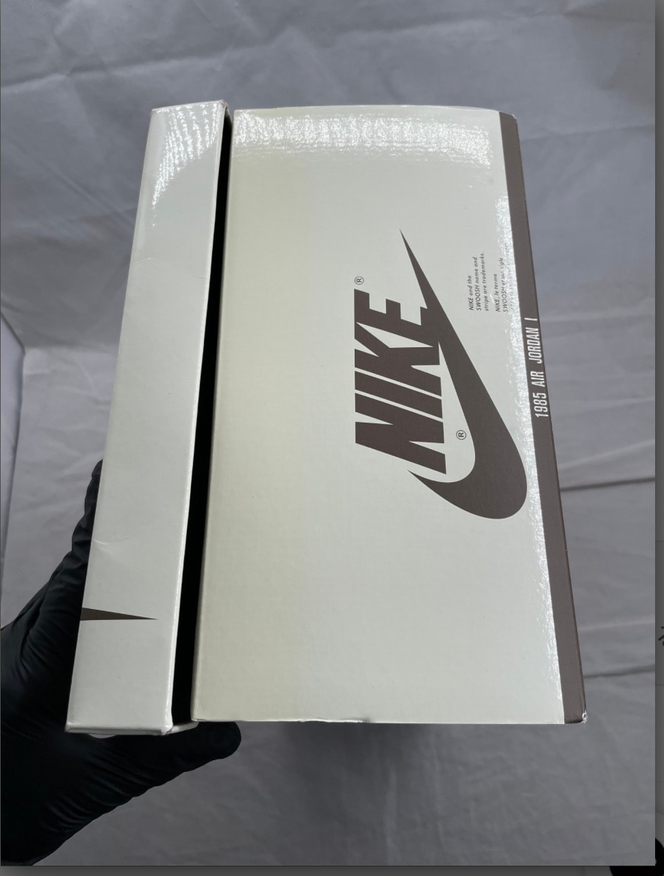 トラヴィススコット × ナイキ エアジョーダン1 ロー OG SP "リバース モカ/セイル アンド リッジロック"