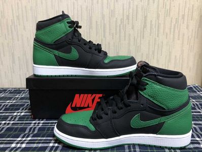 Nike Air Jordan 1 Retro High OG "Black/Pine Green" (2020)