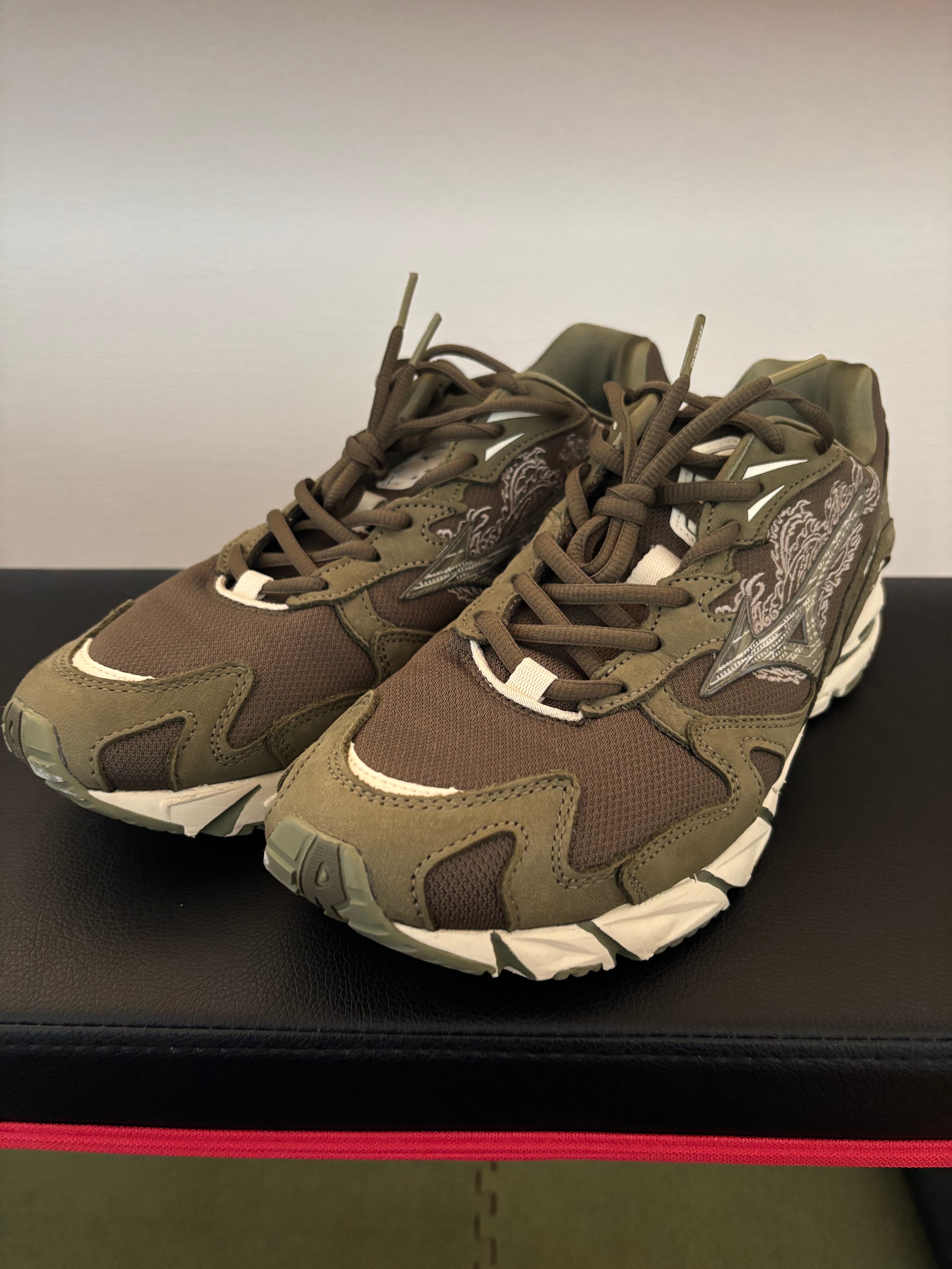 Maharishi × Mizuno Wave Rider 10 "Fire Phoenix"