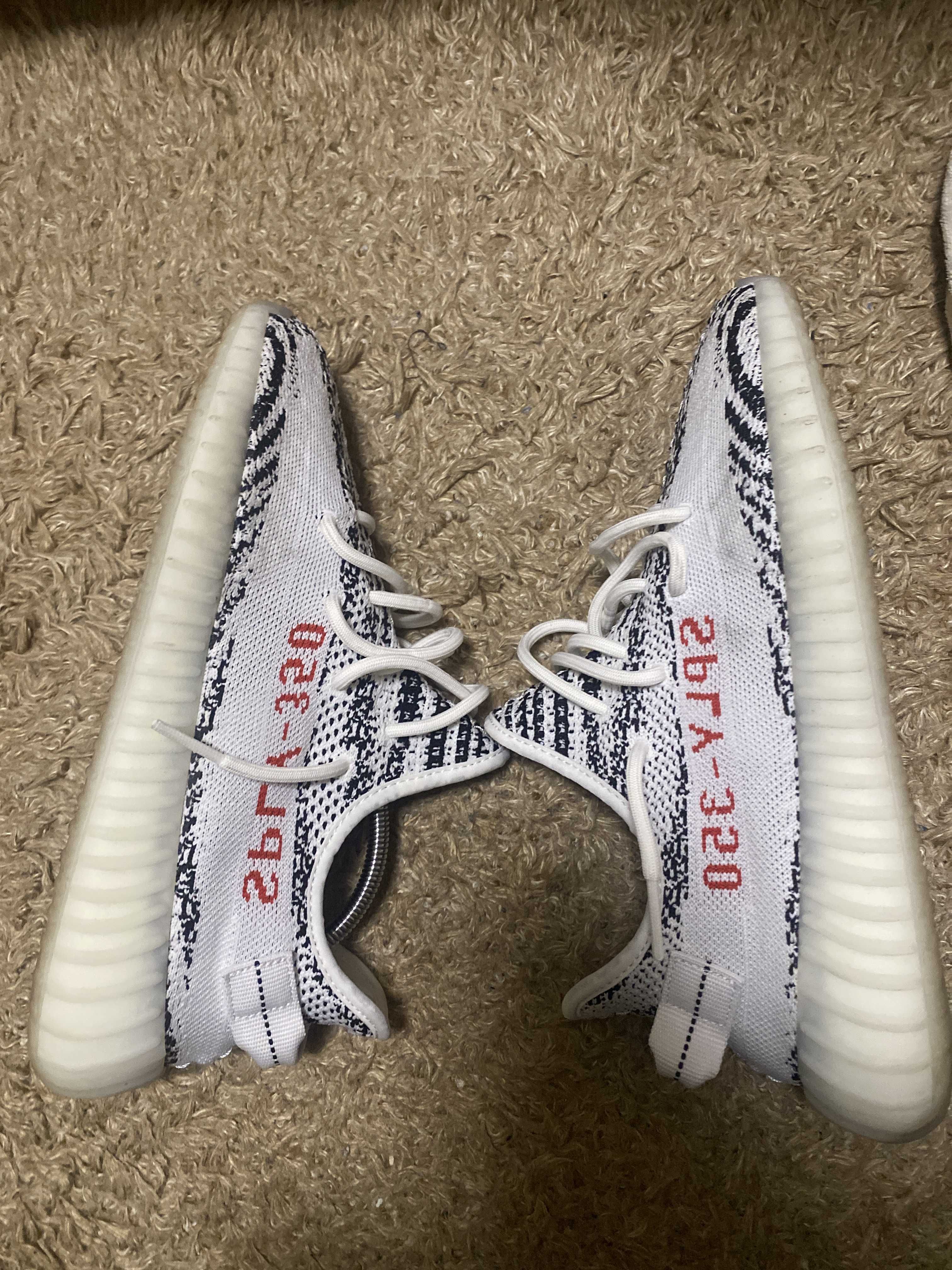 adidas YEEZY Boost 350 V2 "Zebra"
