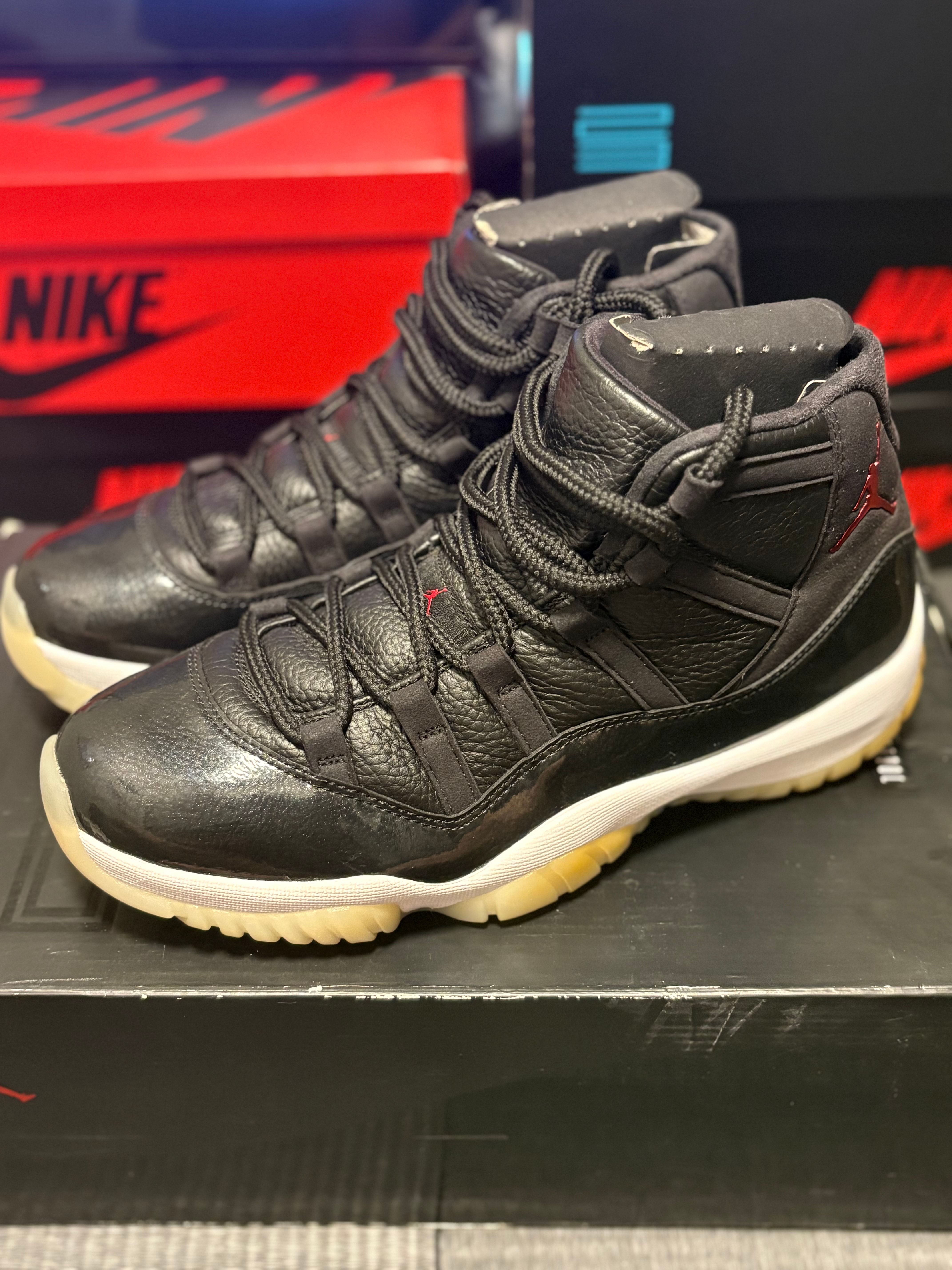 Nike Air Jordan 11 Retro "72-10"