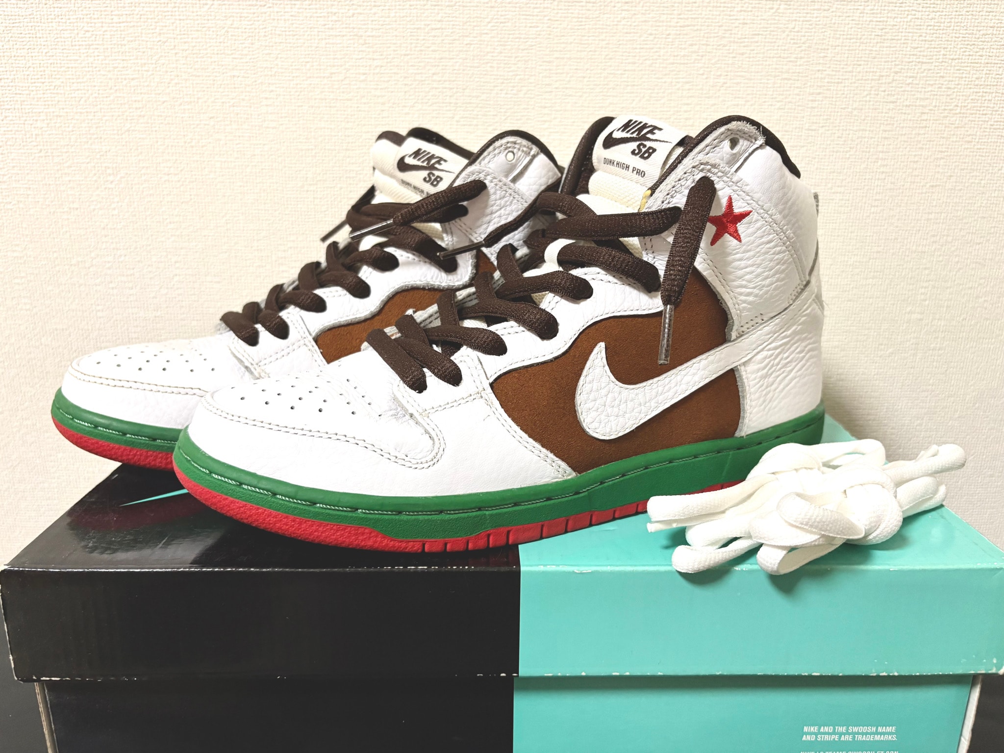 Nike SB Dunk High PRM "California"