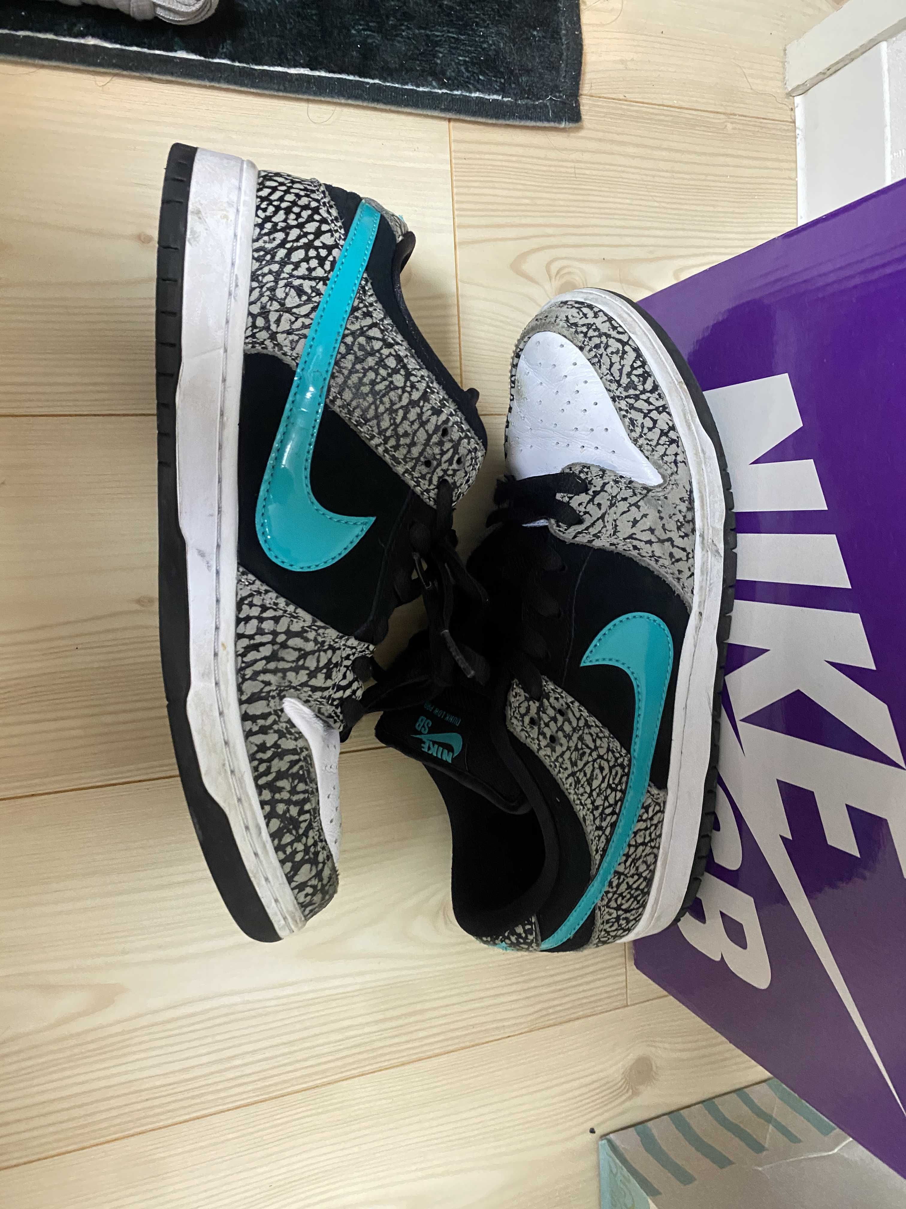 Nike SB Dunk Low "Elephant/Safari"