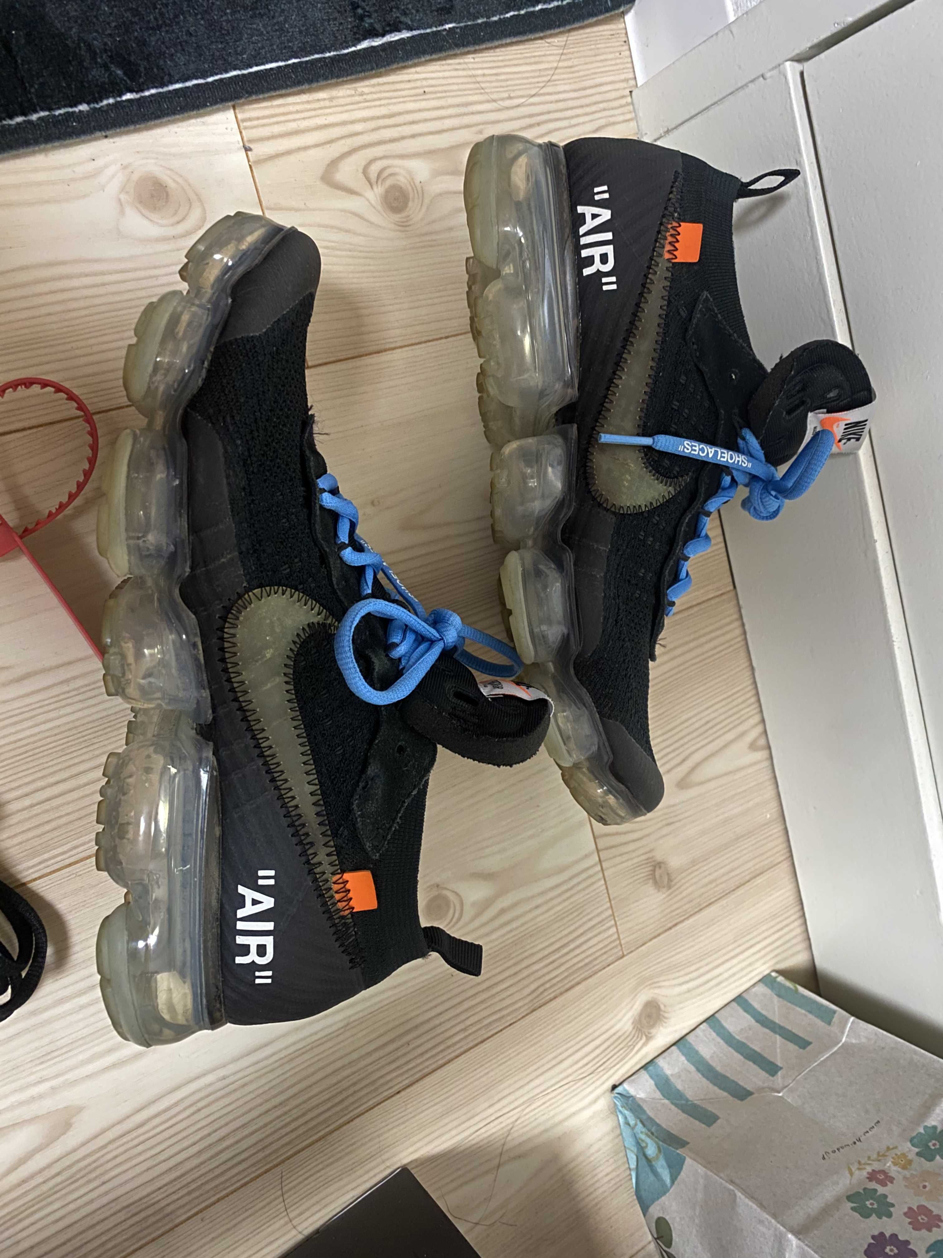 Off-White × Nike Air Vapormax "Black/Total Orange/Clear"