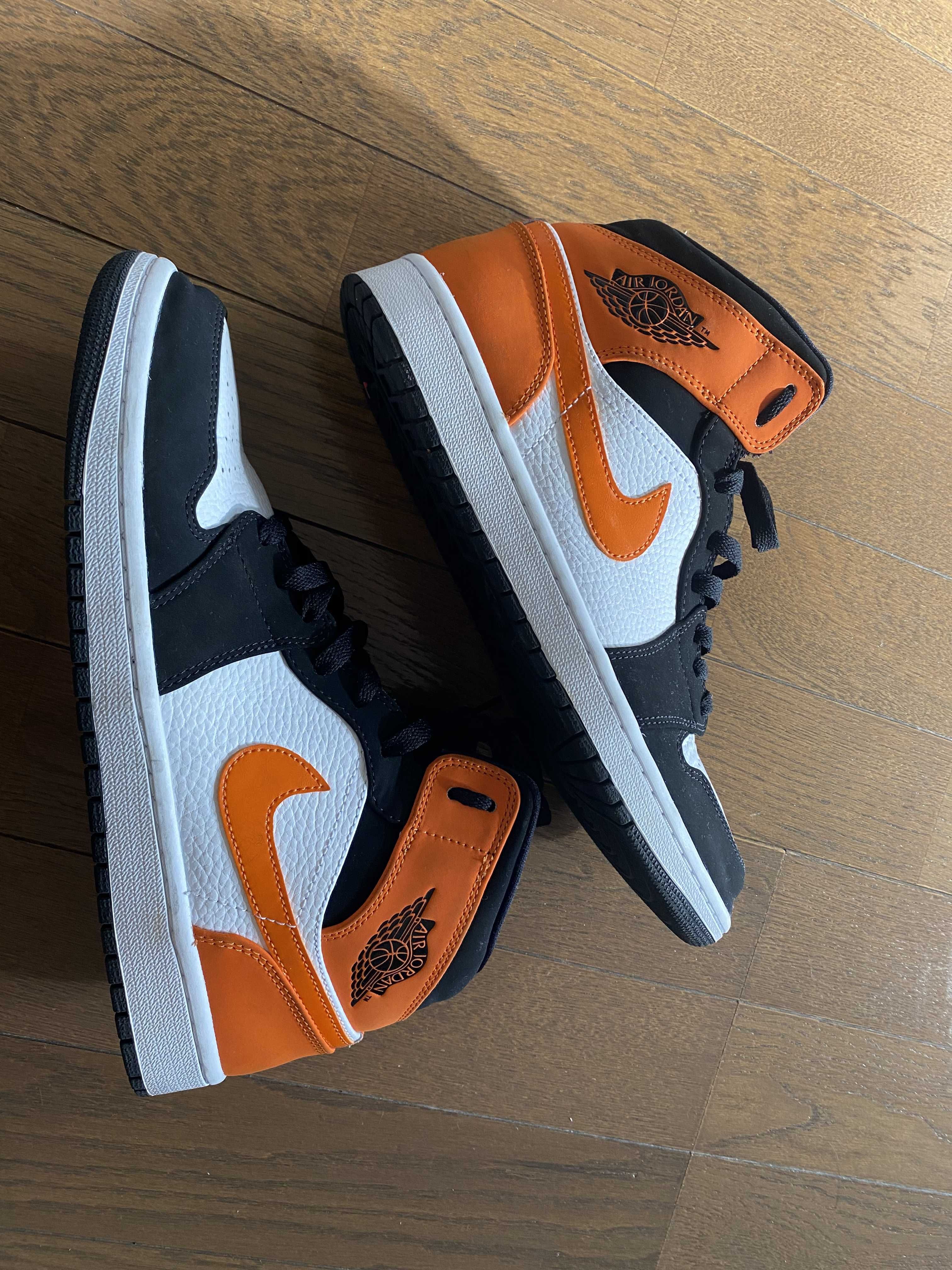 NIKE AIR JORDAN 1 MID "SHATTERED BACKBOARD"