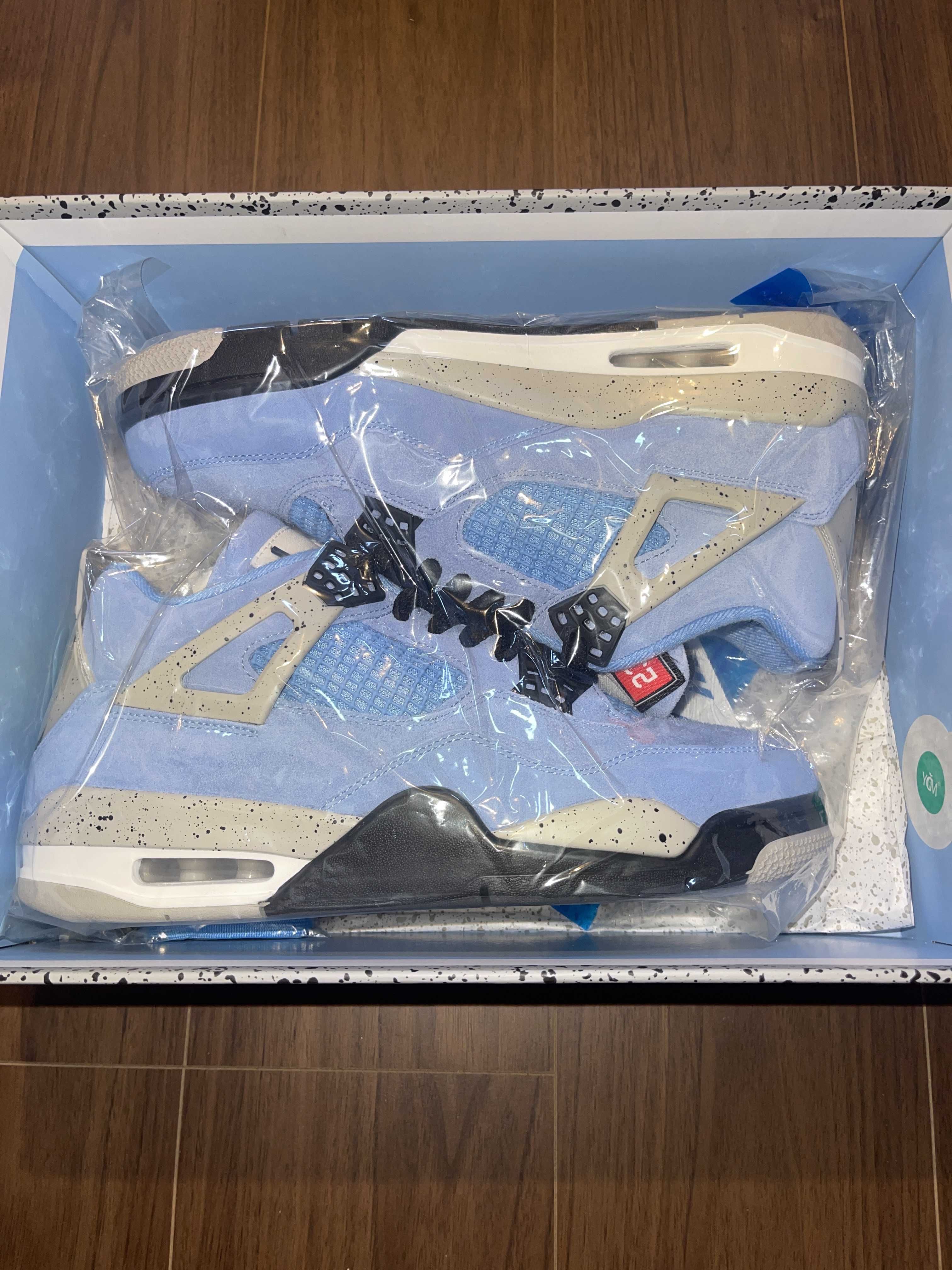 Nike Air Jordan 4 "University Blue"