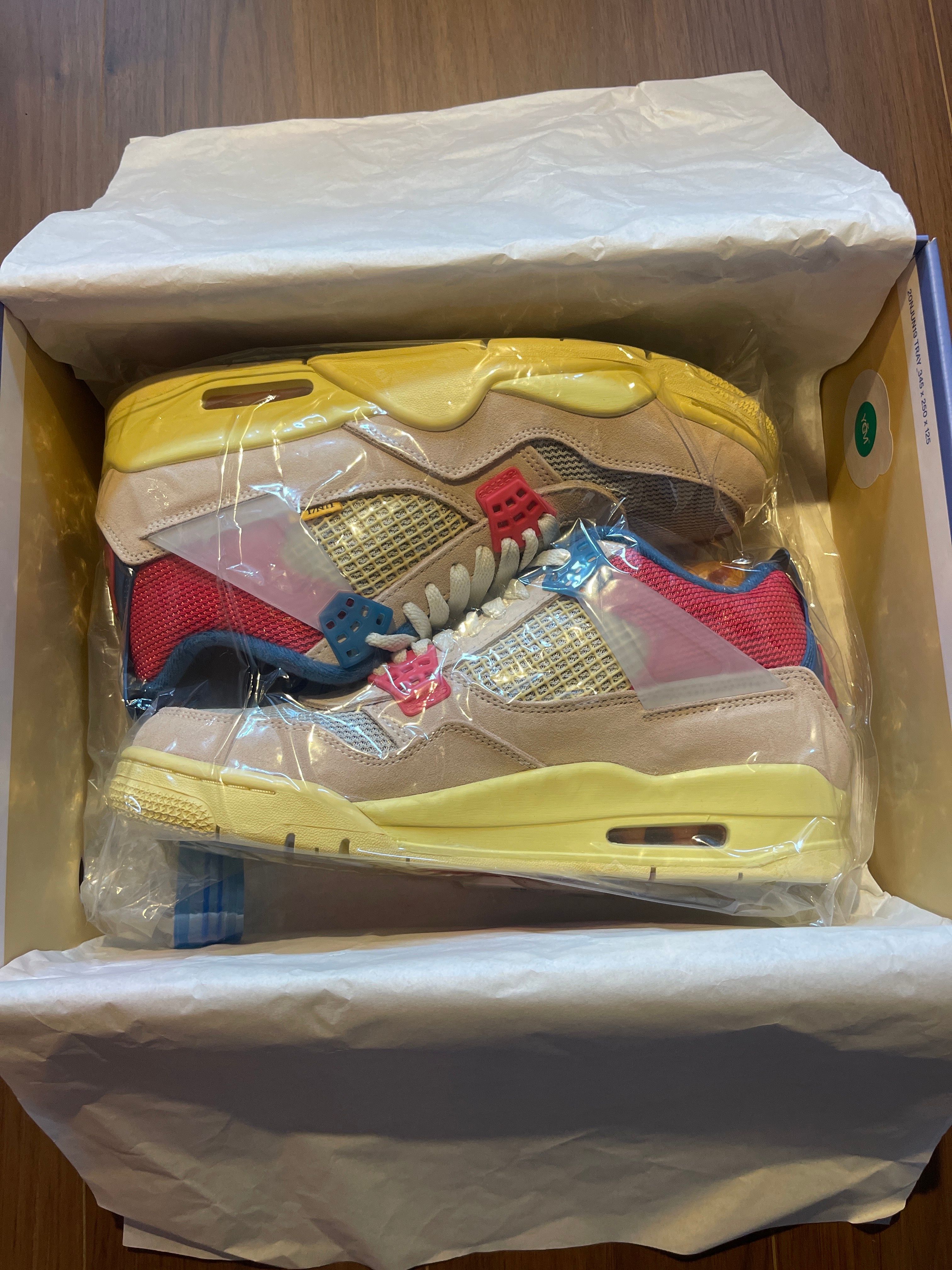 UNION × Nike Air Jordan 4 SP "Guava Ice/Light Fusion Red"