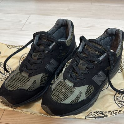 Stone Island × New Balance 991V2 "Black"