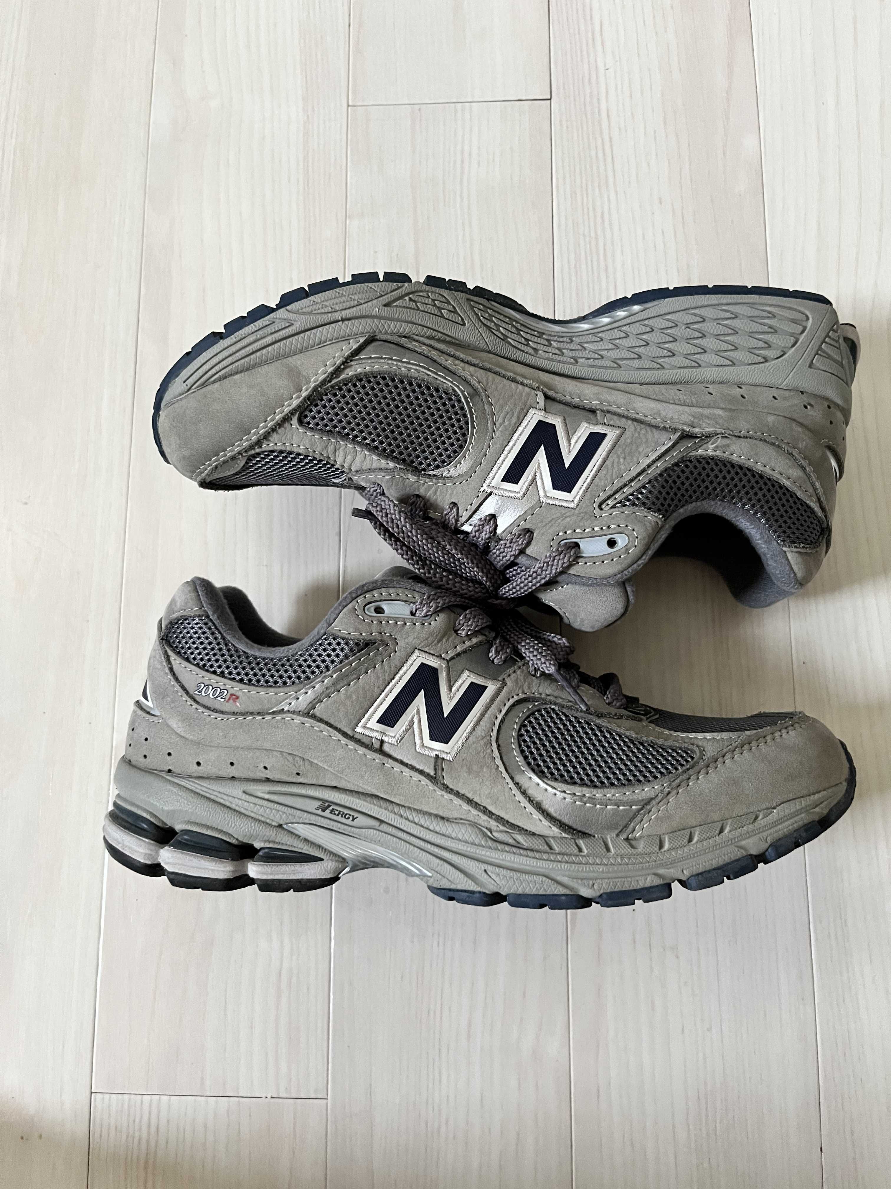 New Balance 2002R "Gray"