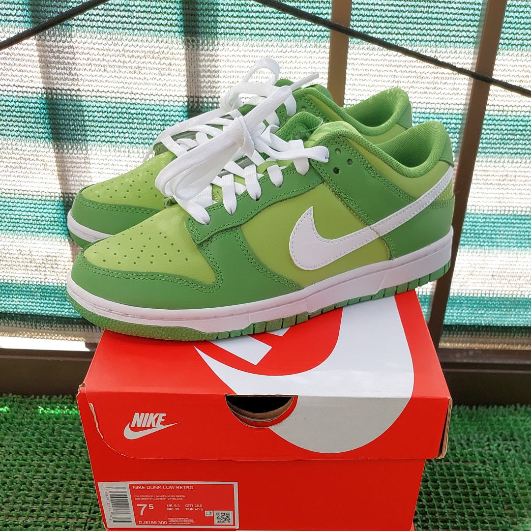 Nike Dunk Low "Chlorophyll/White/Vivid Green"