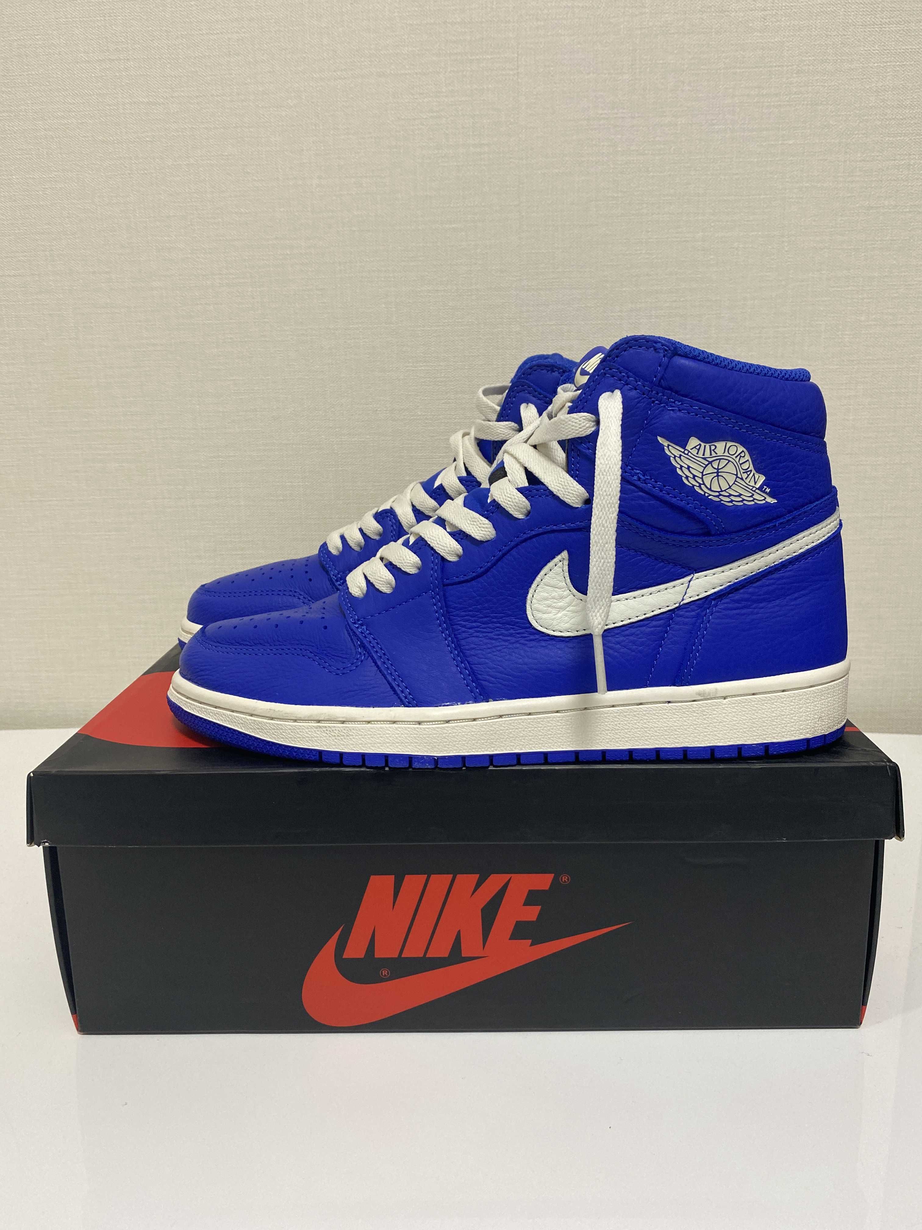 NIKE AIR JORDAN 1 RETRO HIGH "HYPER ROYAL"