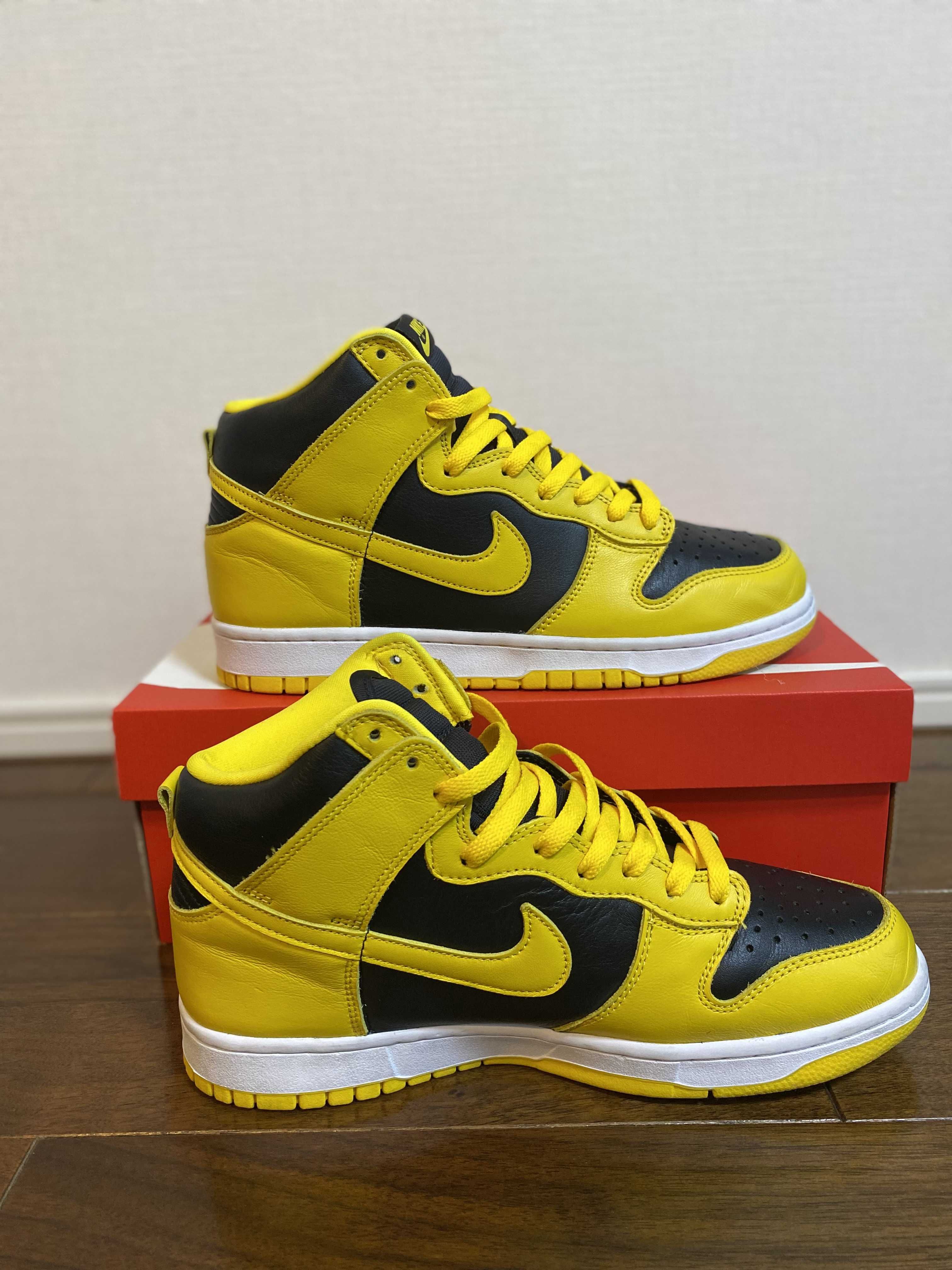 Nike Dunk High "Black/Varsity Maize"