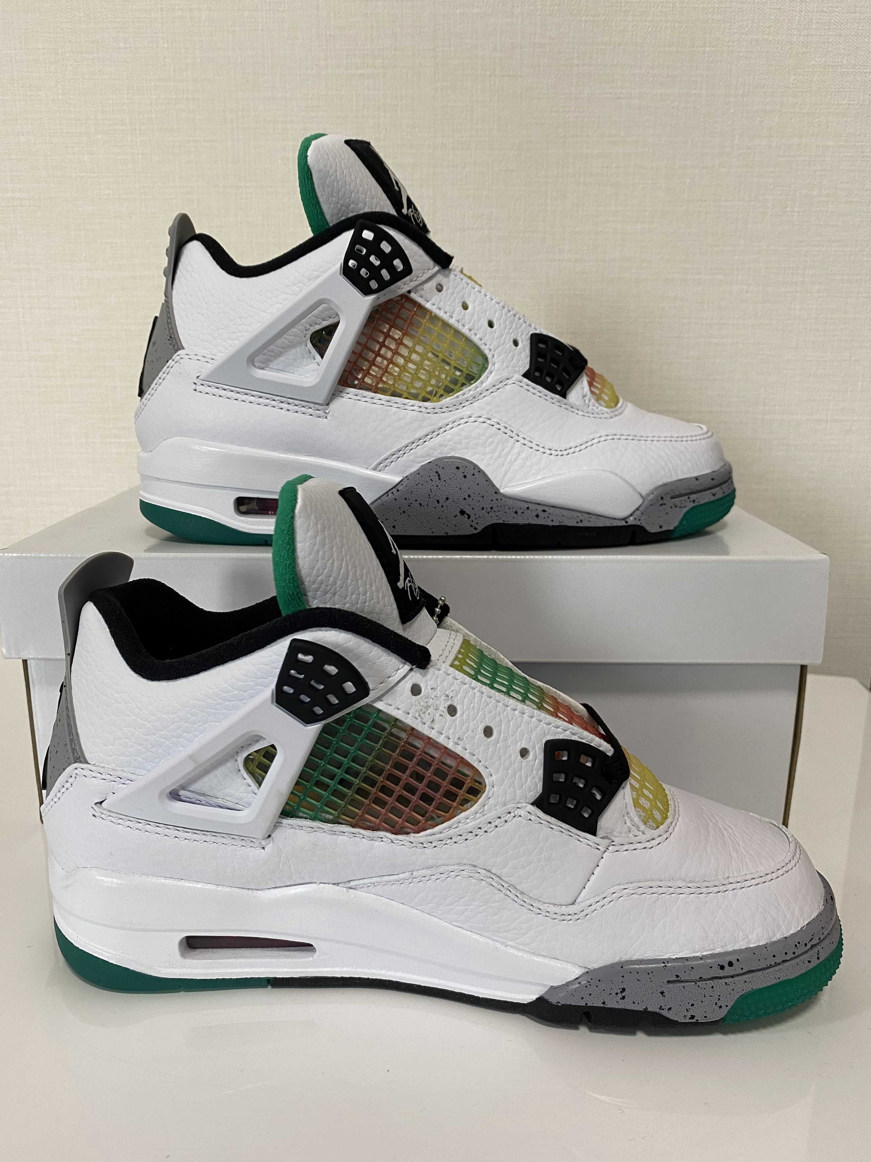 NIKE Women's AIR JORDAN 4 "LUCID GREEN"