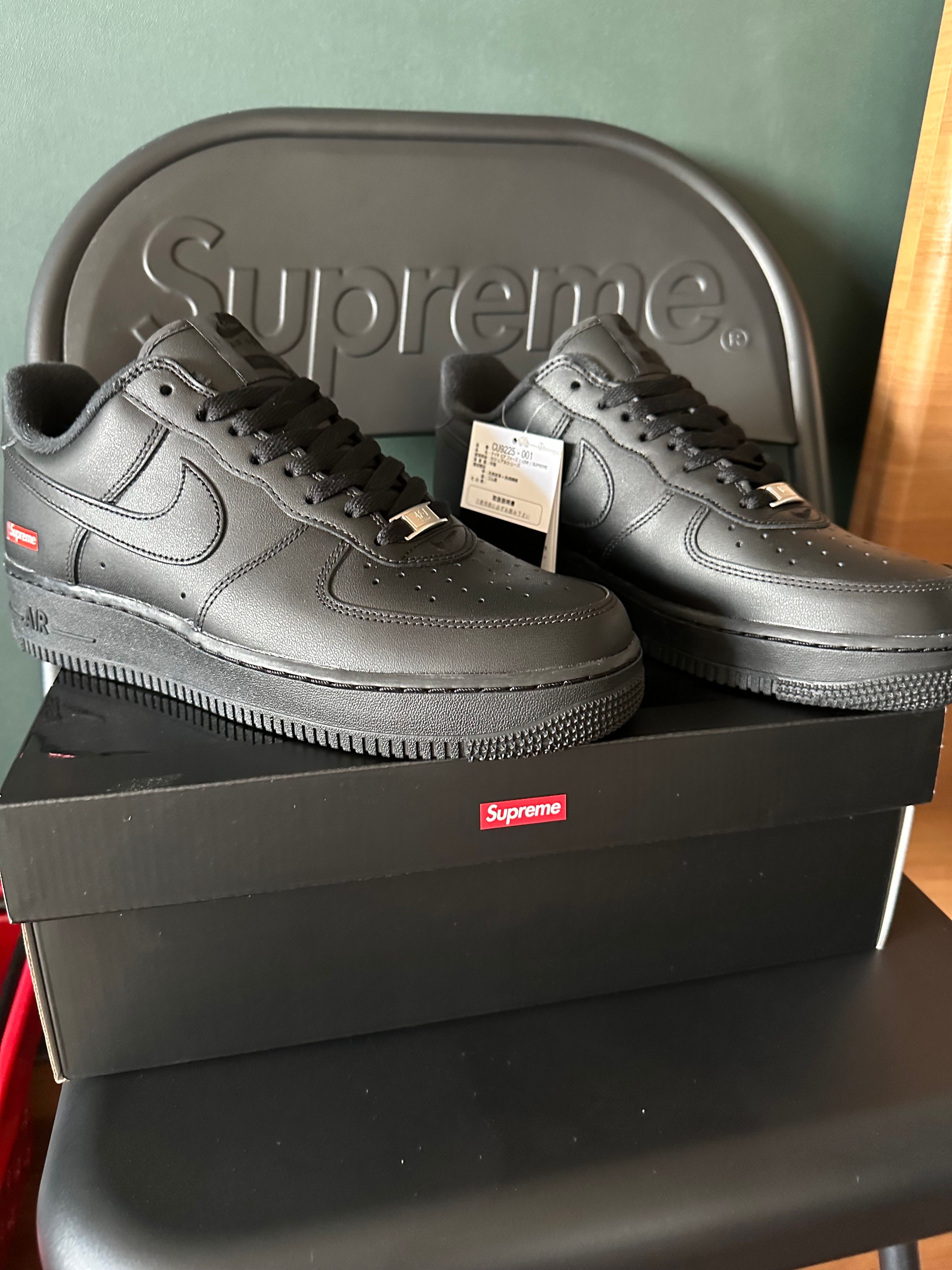 Supreme × Nike Air Force 1 Low "Black"