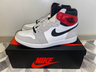 Nike Air Jordan 1 High OG "White/Black/Light Smoke Grey"