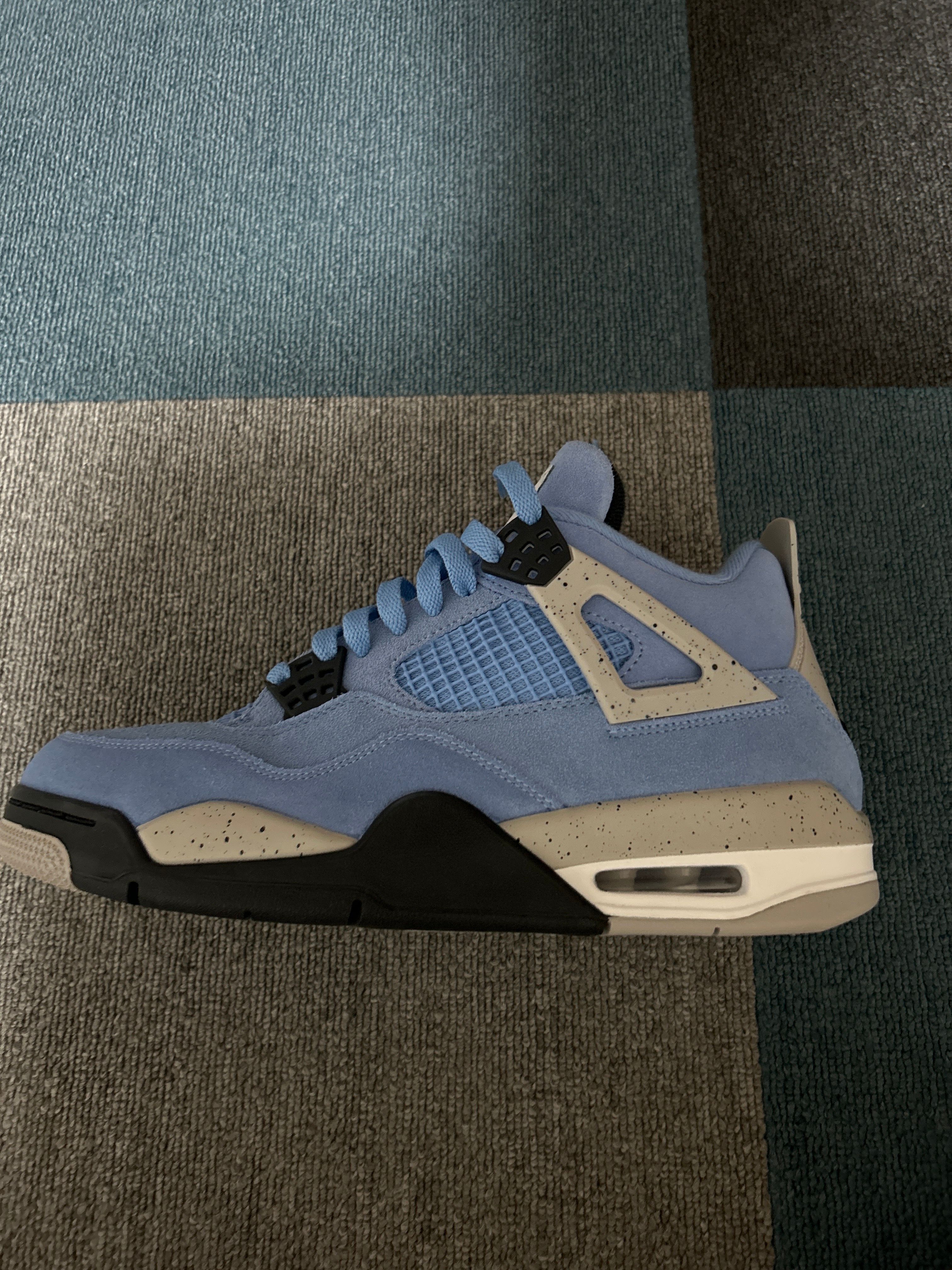 Nike Air Jordan 4 "University Blue"