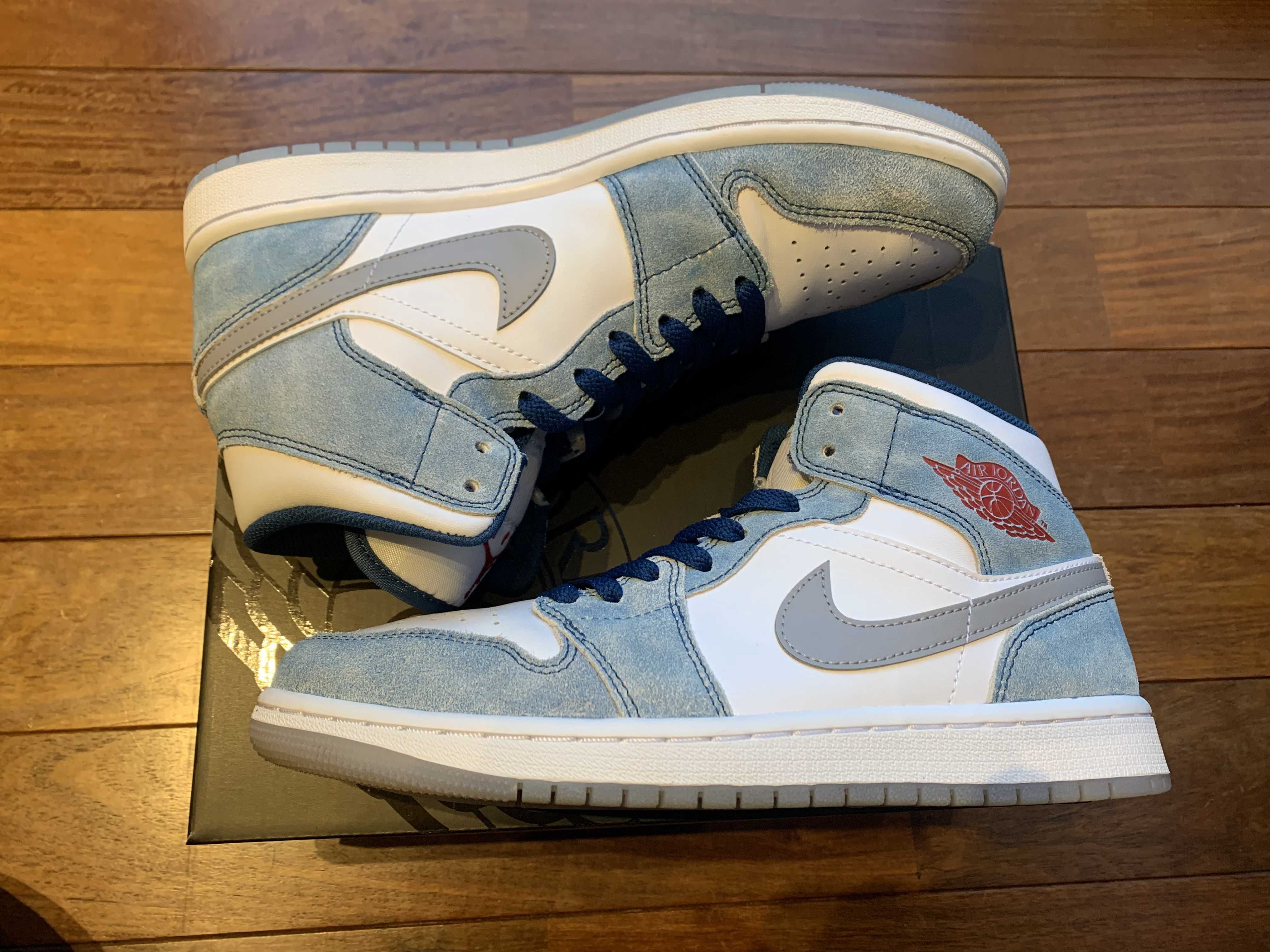 Nike Air Jordan 1 Mid SE "White/Hyper Royal/Red"