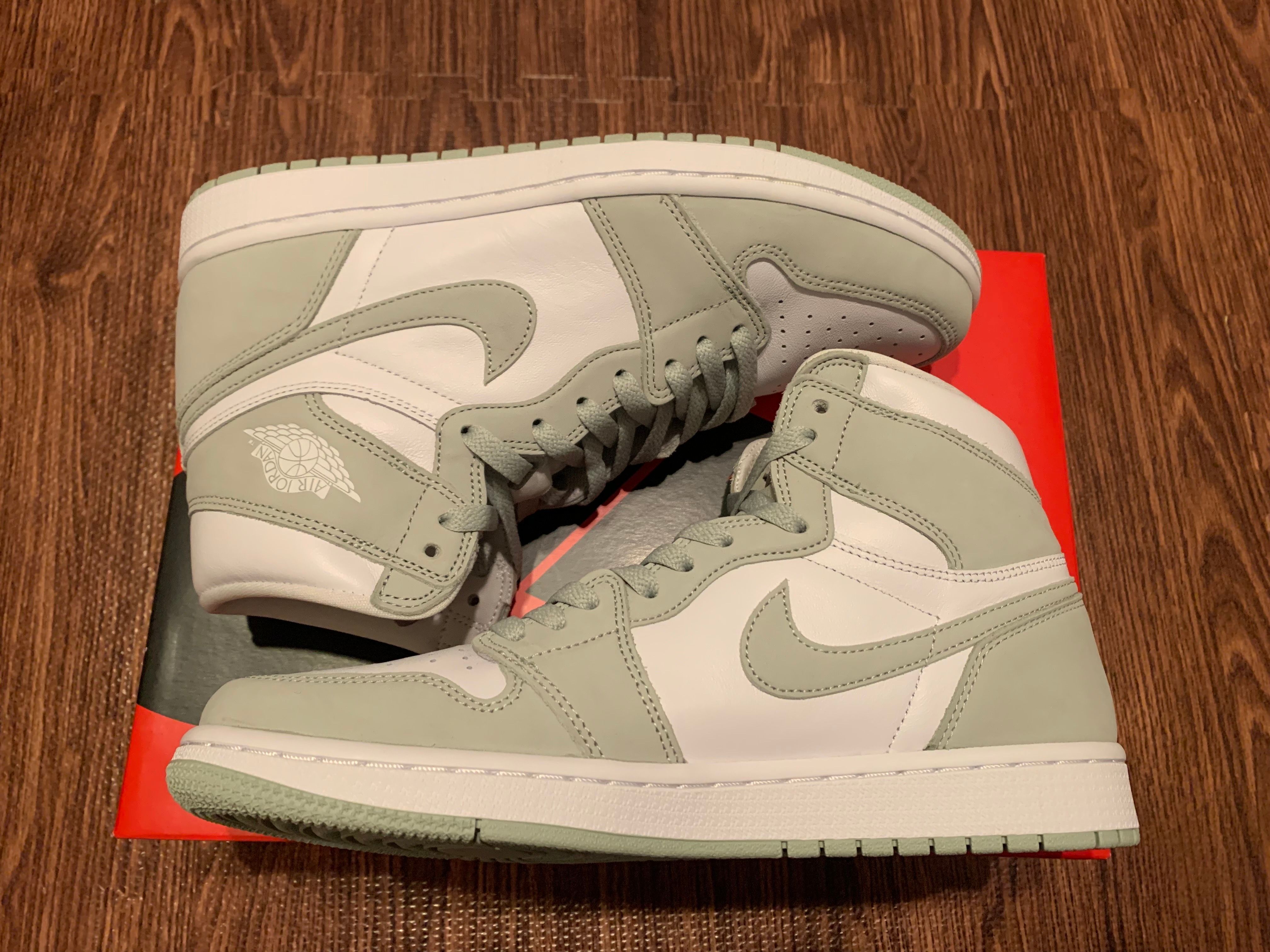 Nike Women's Air Jordan 1 High OG "Seafoam"