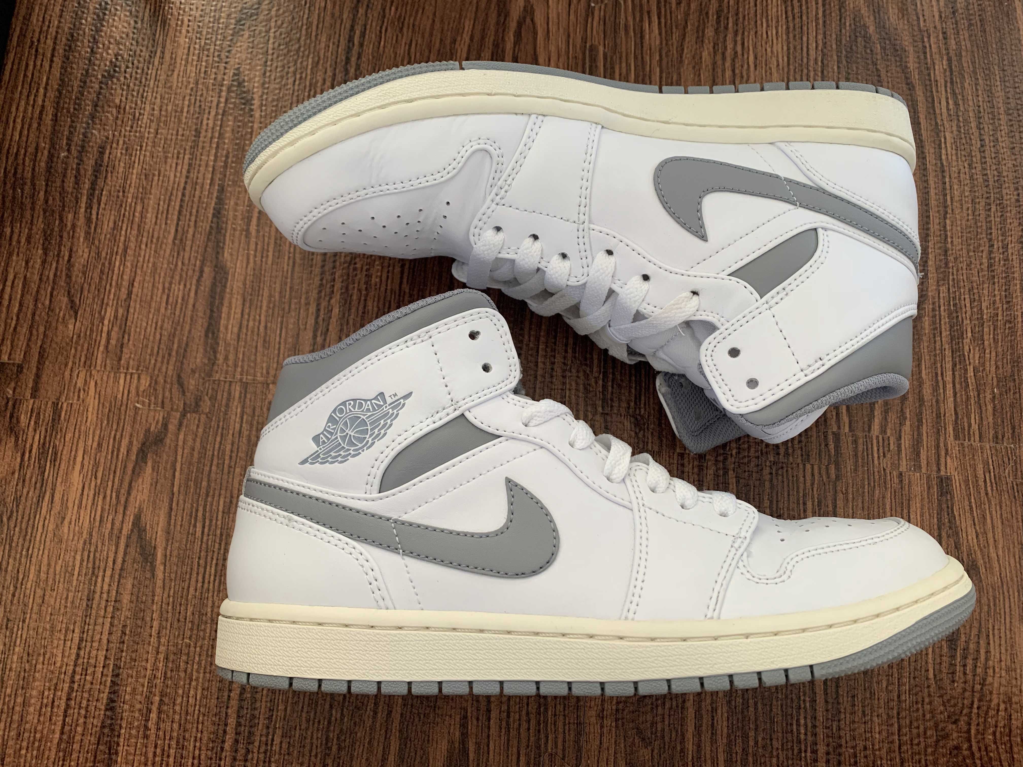 Nike Air Jordan 1 Mid "Vintage Grey"