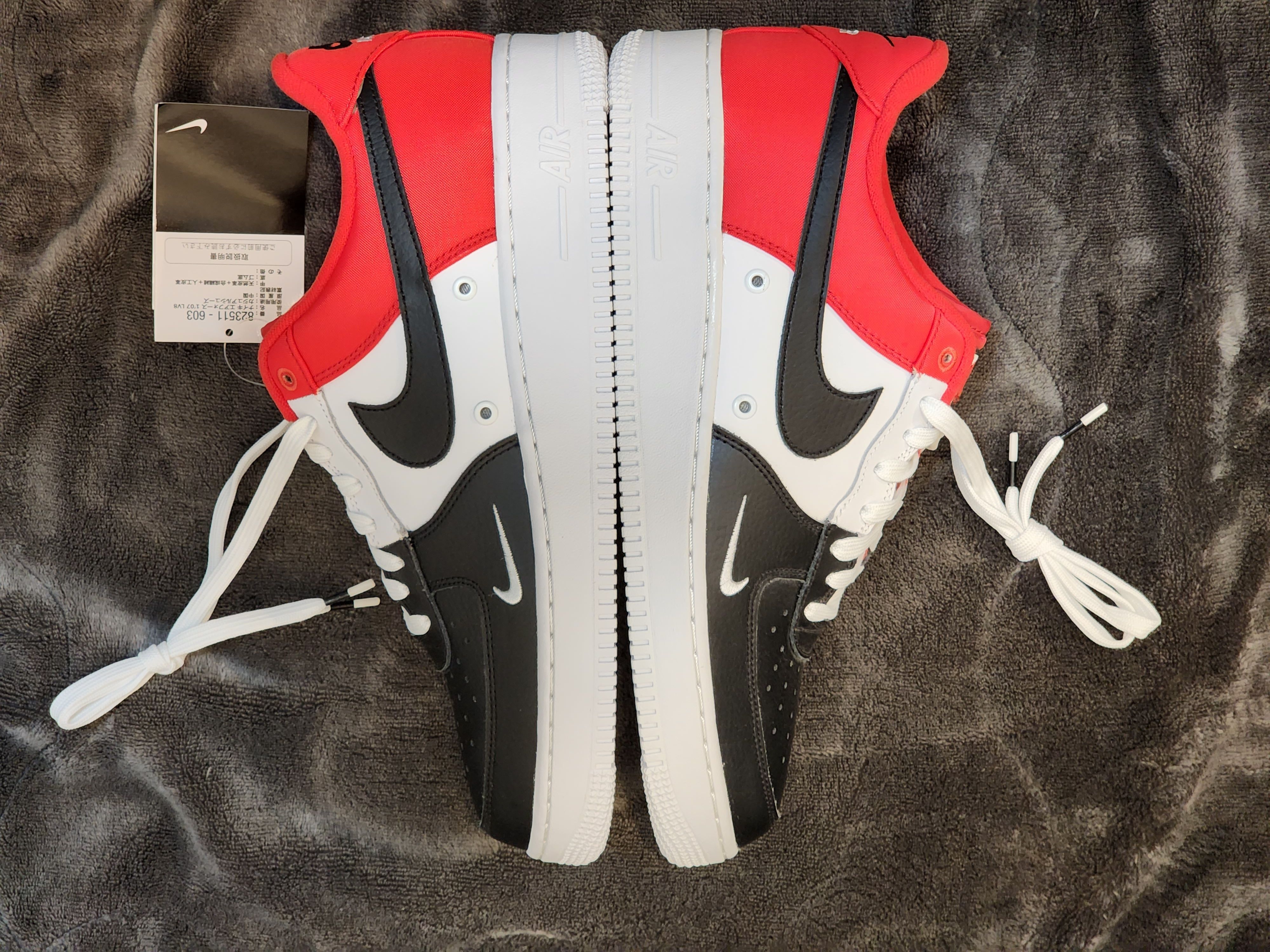 Nike Air Force 1 Low "Black Toe" (Mini Swoosh)