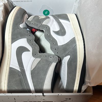 Nike Air Jordan 1 Retro High OG "Black and Smoke Grey"
