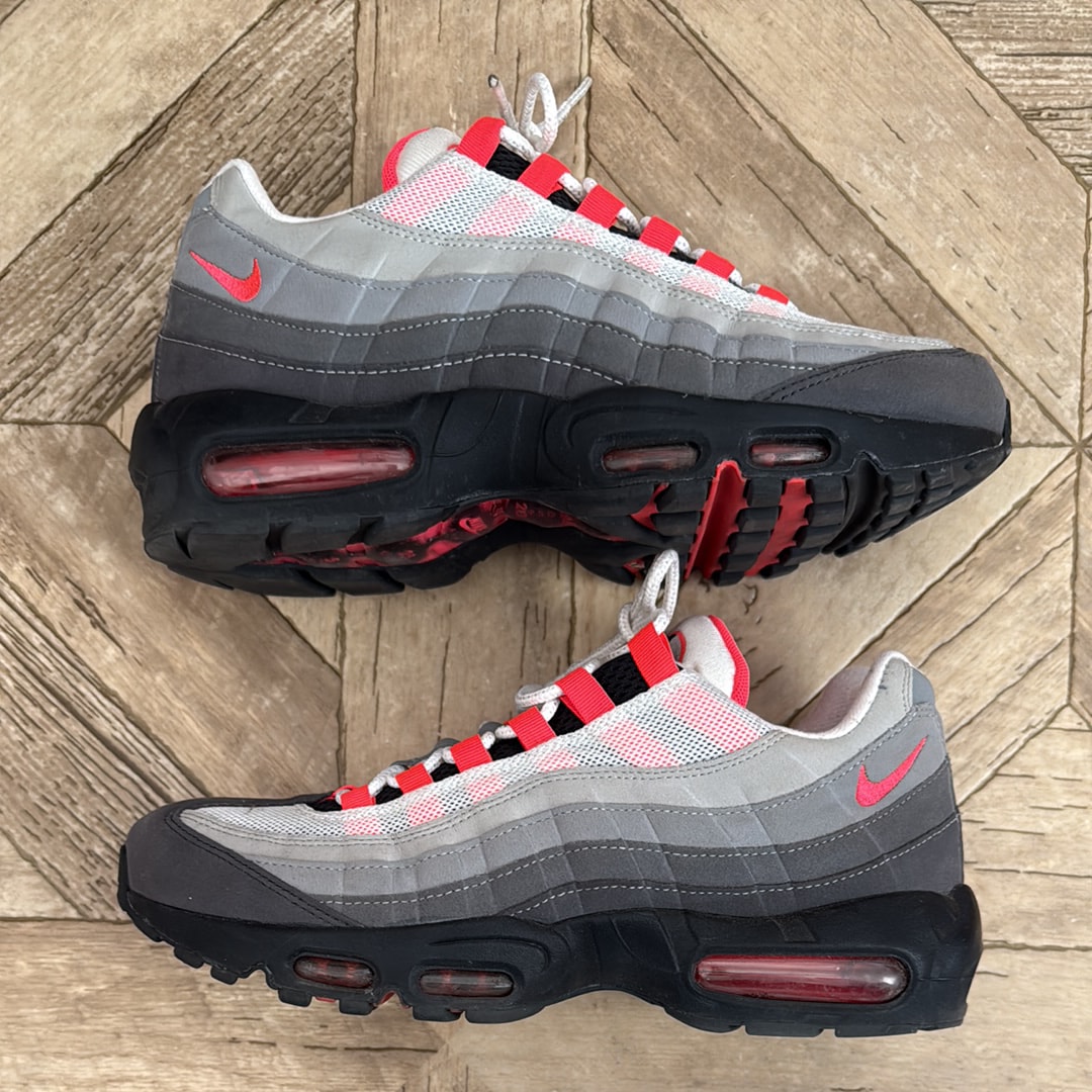 Nike Air Max 95 OG "White/Solar Red"