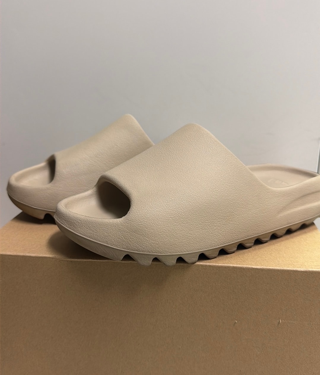adidas YEEZY Slide "Pure" (GW1934)
