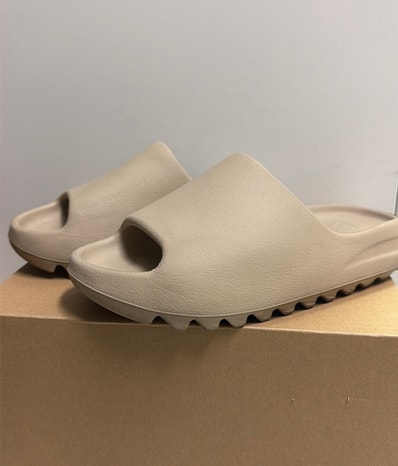 adidas YEEZY Slide "Pure" (GW1934)