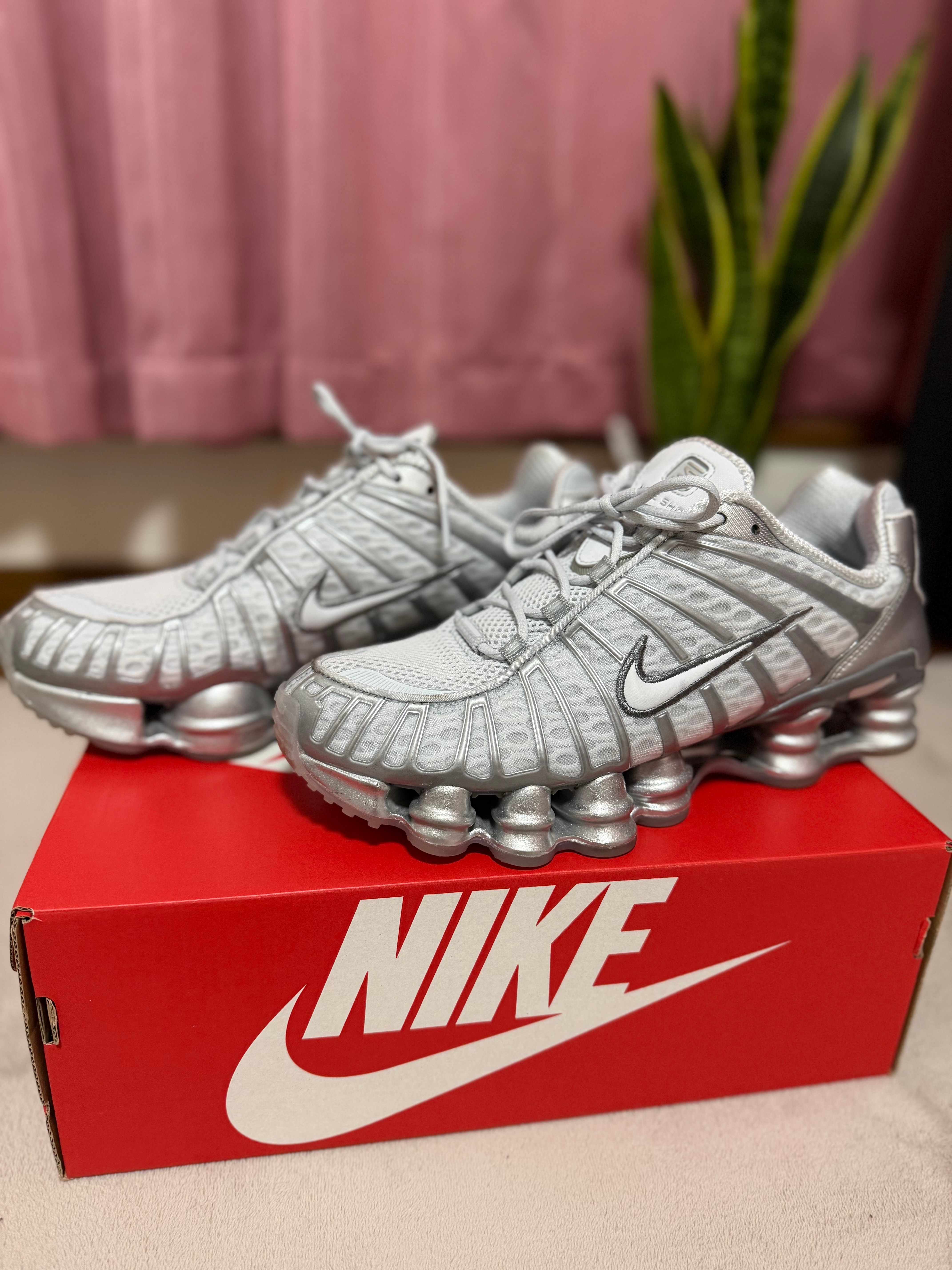 Nike Women's Shox TL 