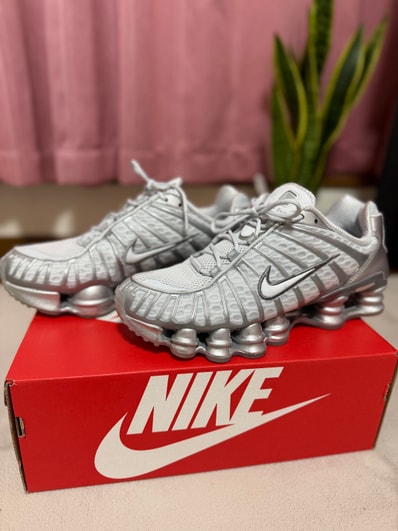Nike Women's Shox TL "Pure Platinum and Metallic Silver"