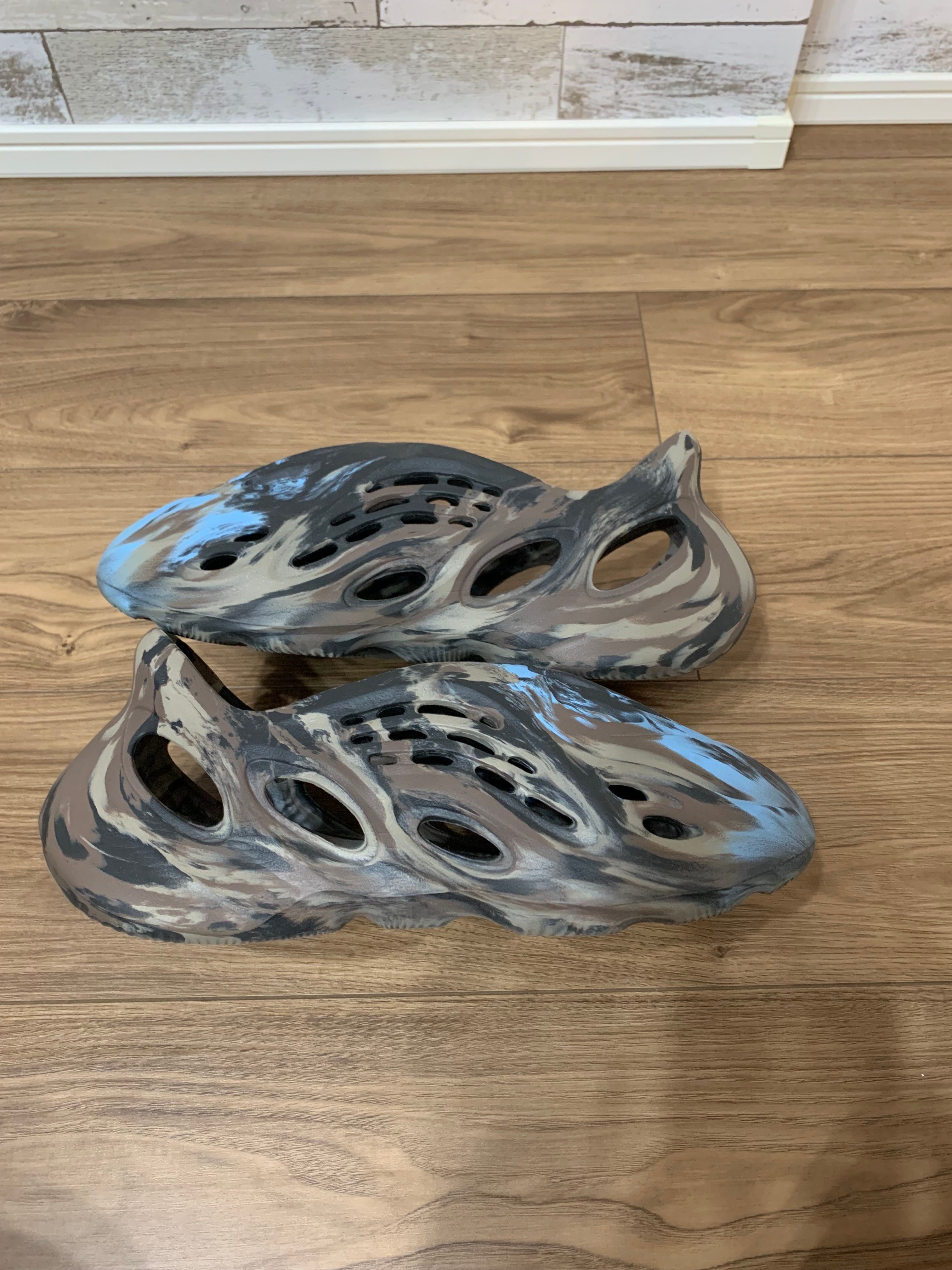 adidas YEEZY Foam Runner "MX Cinder"