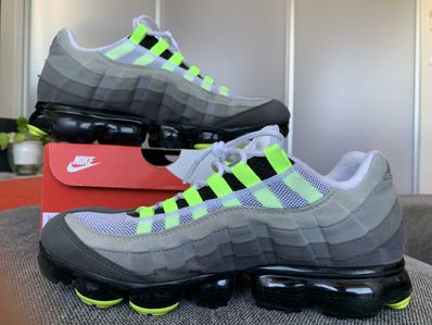 Nike Air Vapormax 95 "Neon"