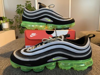 Nike Air Vapormax '97 "Black/Volt-Metallic Silver"