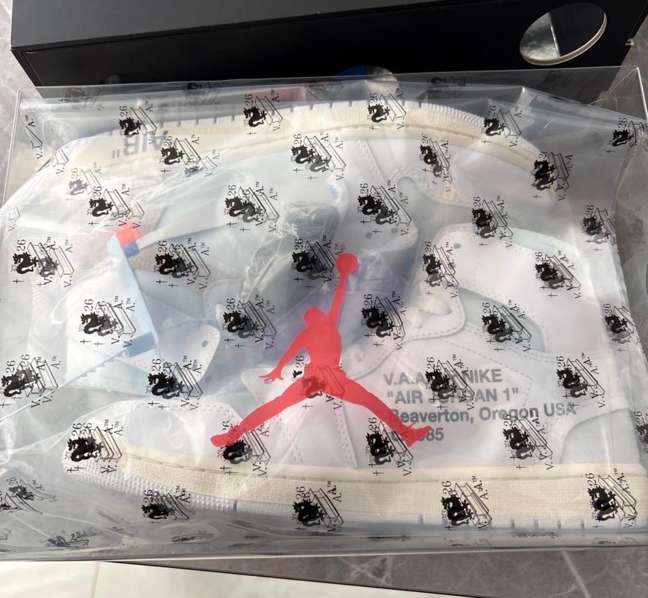 Virgil Abloh Archive (V.A.A.) × Nike Air Jordan 1 Retro High OG "Alaska"