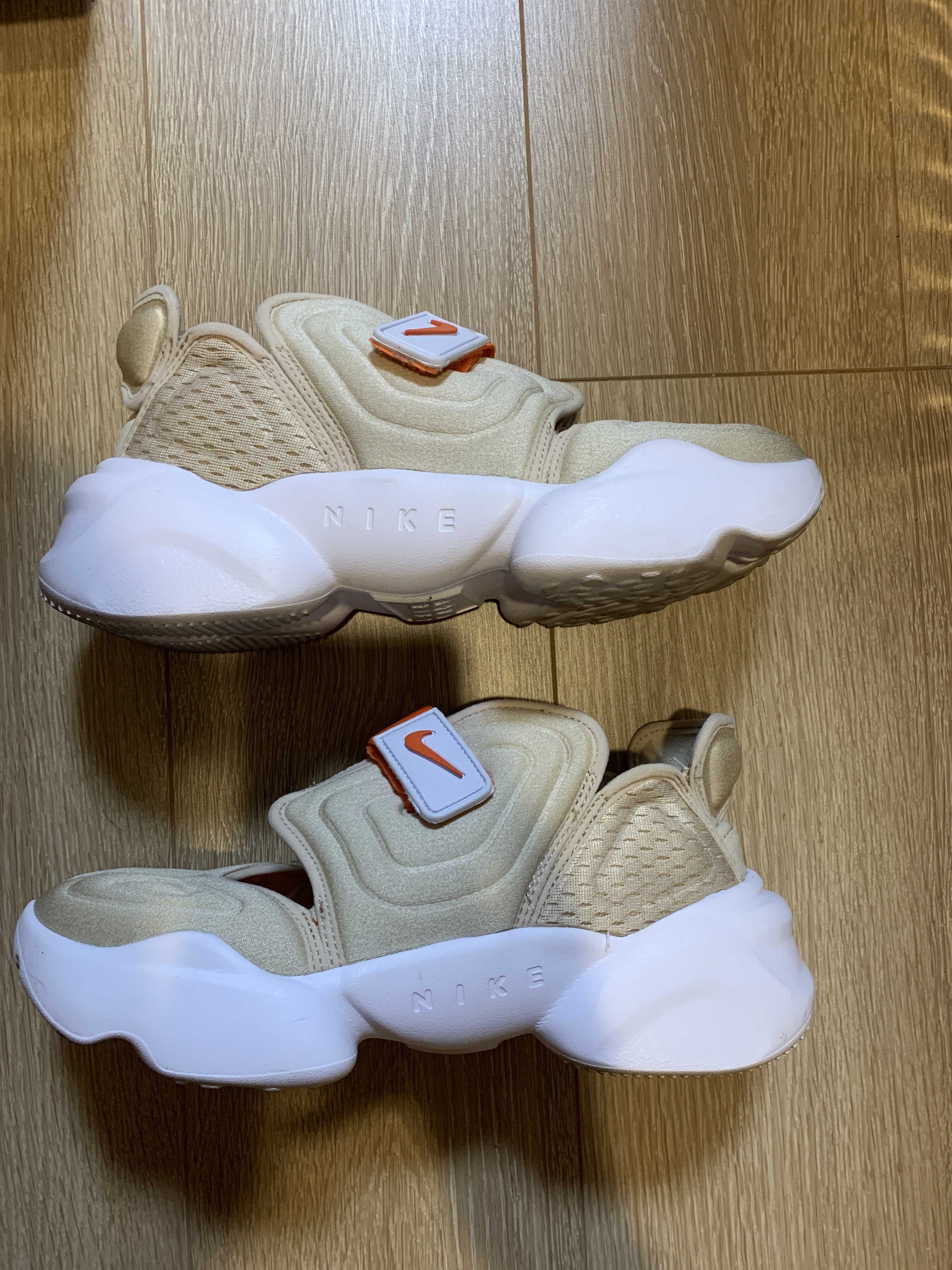 NIKE Women's AIR AQUA RIFT "LATTAN"