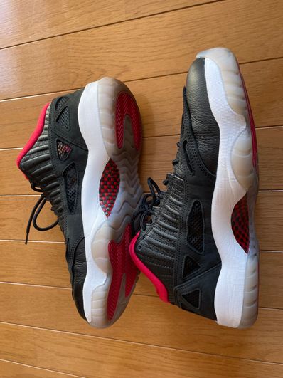 Air Jordan 11 Low IE "Bred"