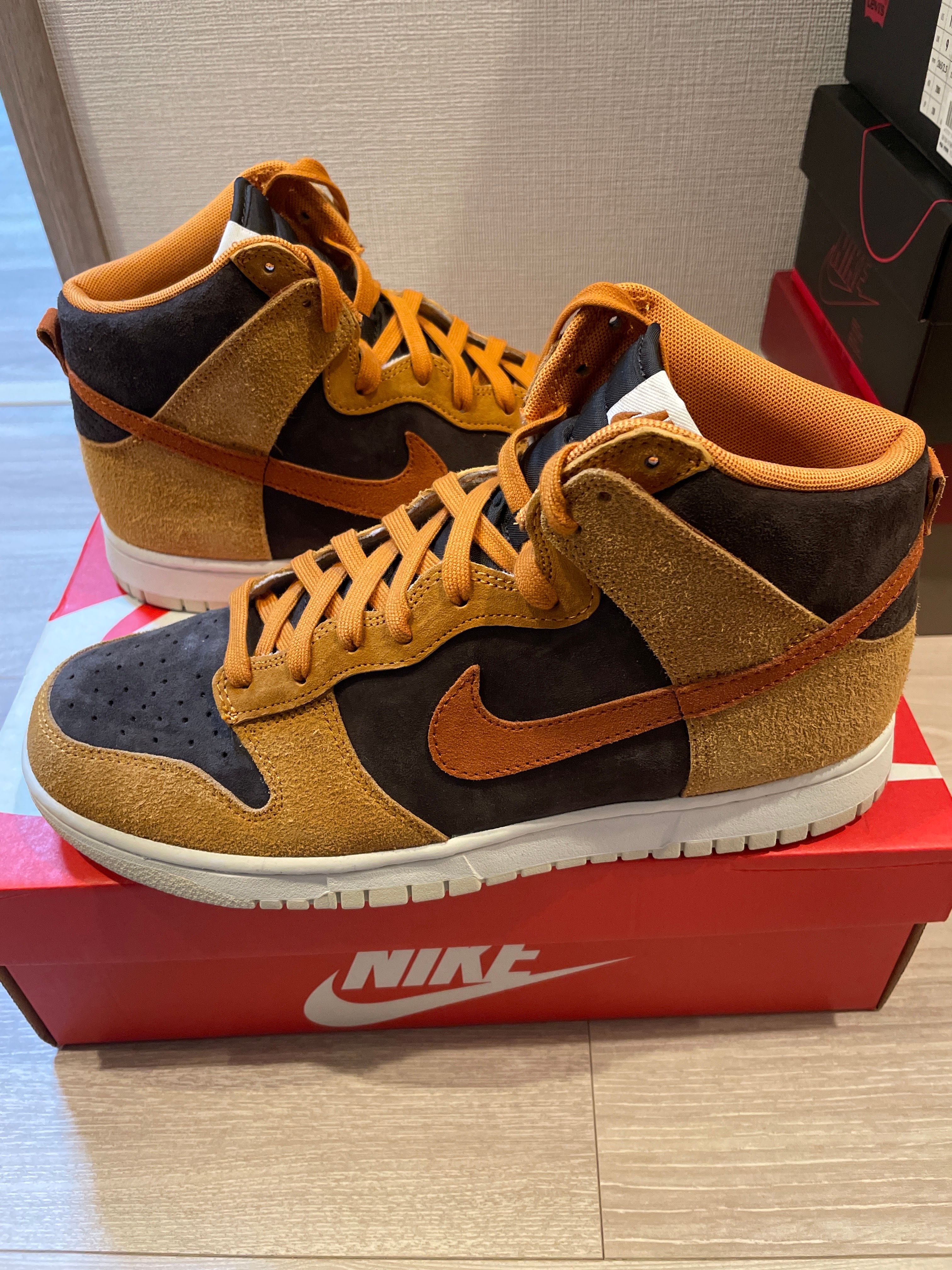 NIKE DUNK HIGH PRM "DARK CURRY"