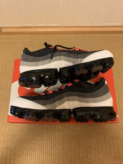 NIKE AIR VAPORMAX 95 "COMET"