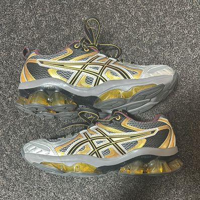Asics Gel-Quantum Kinetic "Carbon/Pure Gold"