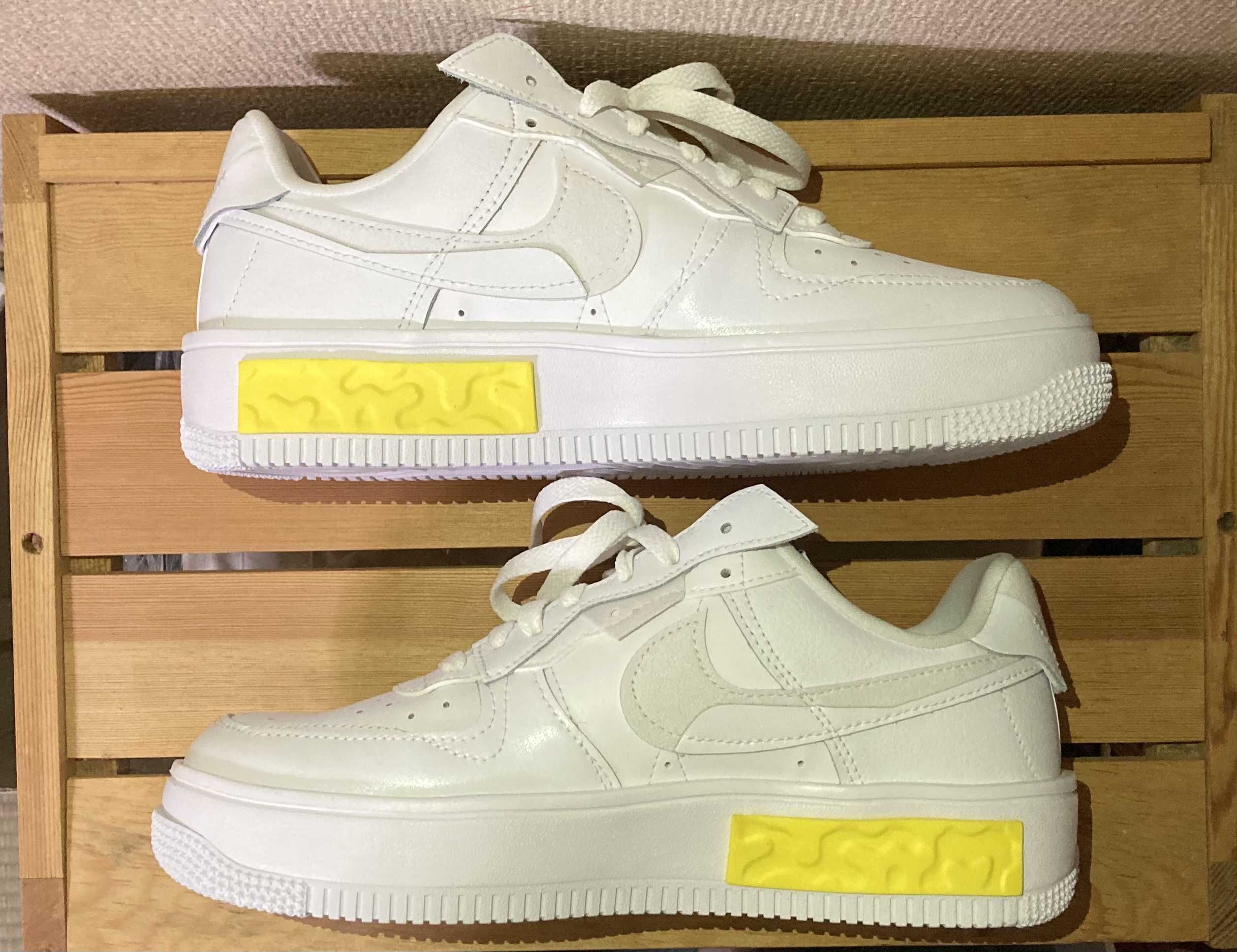 Nike Women's Air Force 1 Fontanka "White/Yellow"