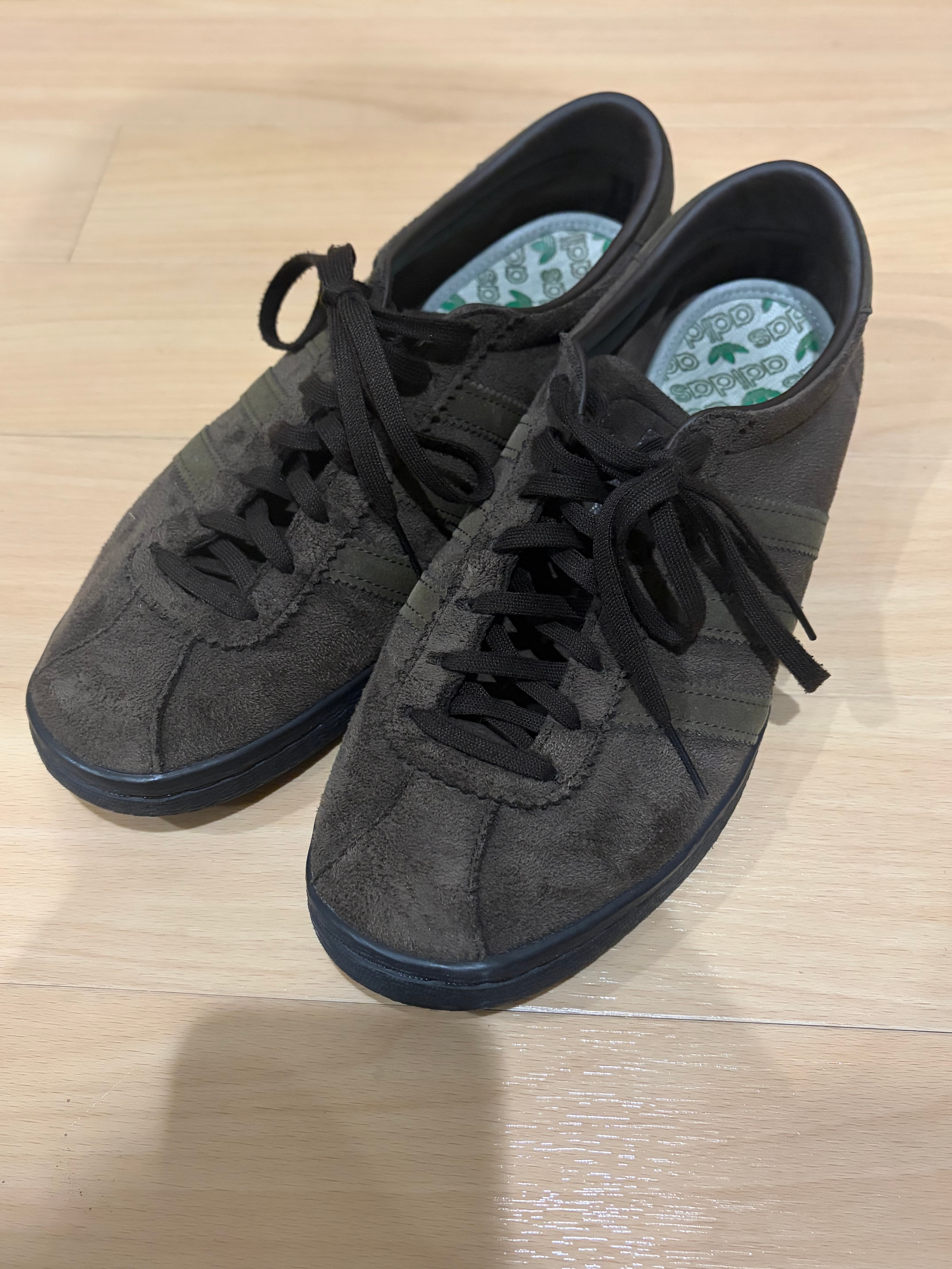 アディダス タバコ (adidas Tobacco) の新作・中古通販｜スニーカーダンク